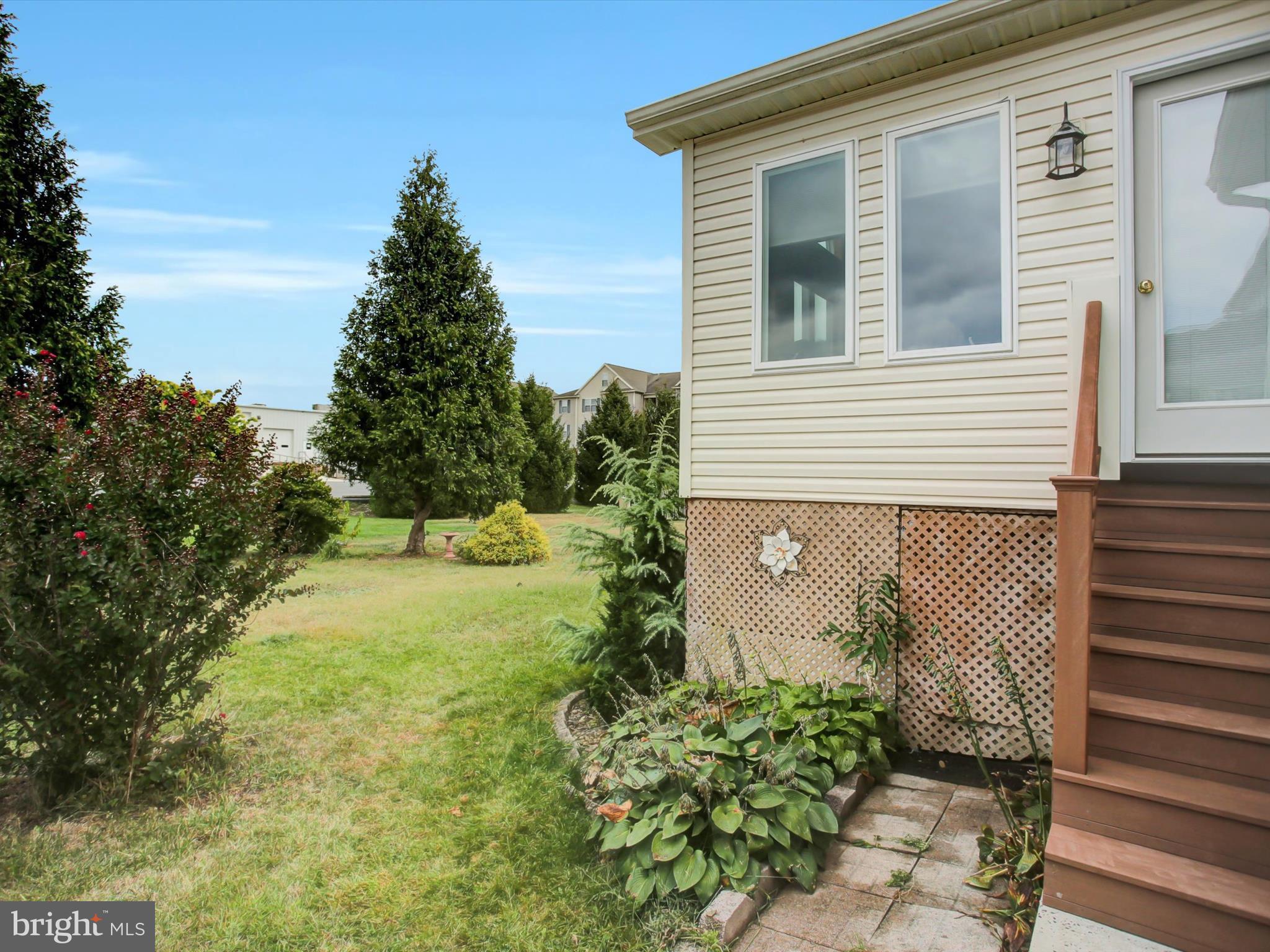 ENCLAVE - Residential