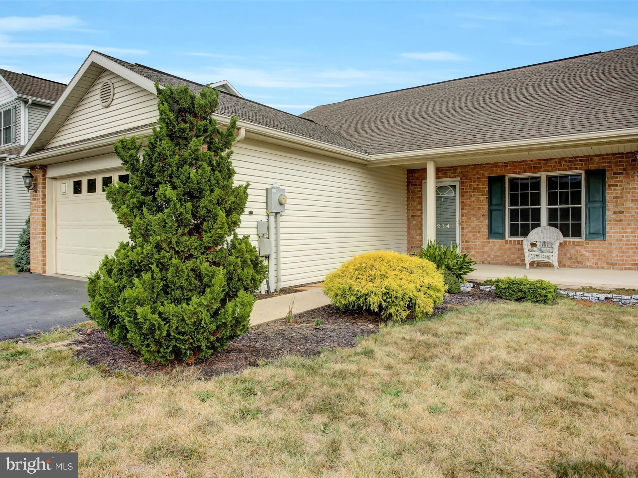 ENCLAVE - Residential