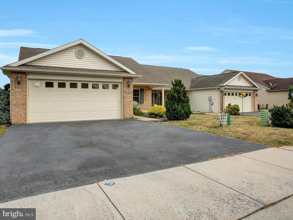 Photo of 234 Lantern Ln, CHAMBERSBURG, PA 17201 (MLS # PAFL2029766)