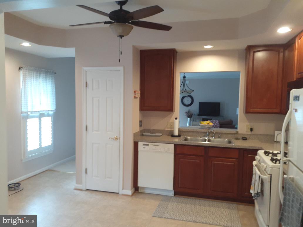 SALEM FIELDS - Residential