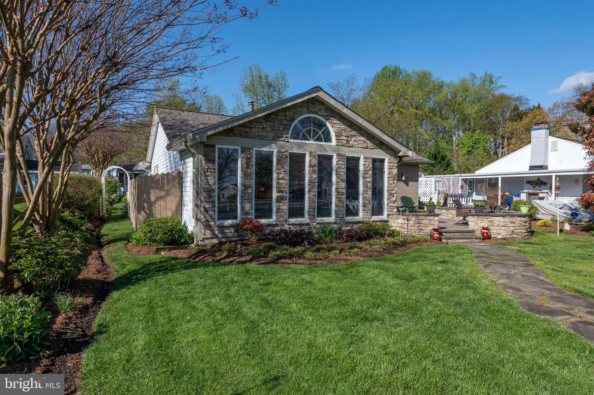 LOCH HAVEN - Residential