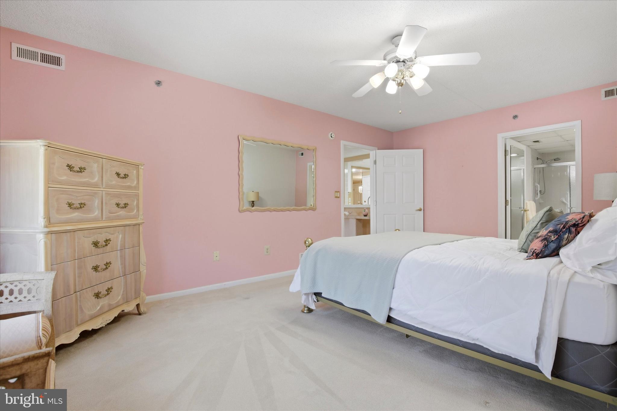 CENTENNIAL STATION - Residential