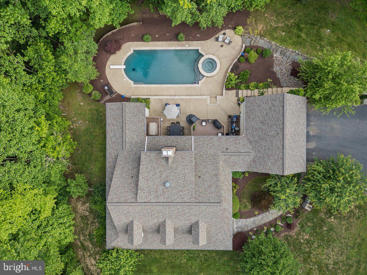 7847 N FLINT HILL ROAD