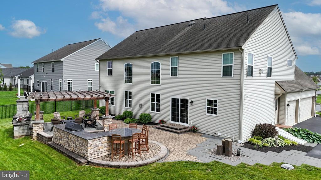 Photo of 840 Jasmine Avenue, MOUNT JOY, PA 17552 (MLS # PALA2070802)