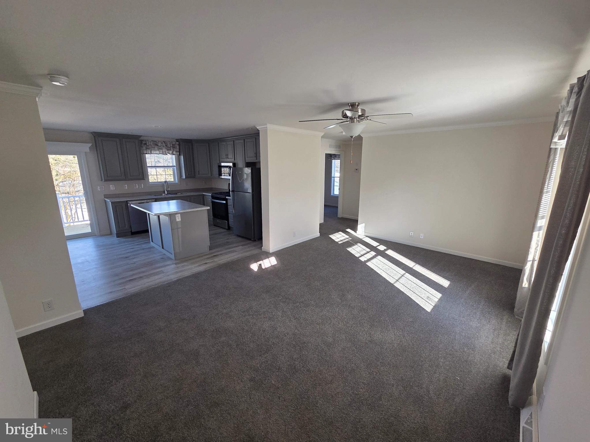 MELODYLAKESCNTRYCLUB - Residential