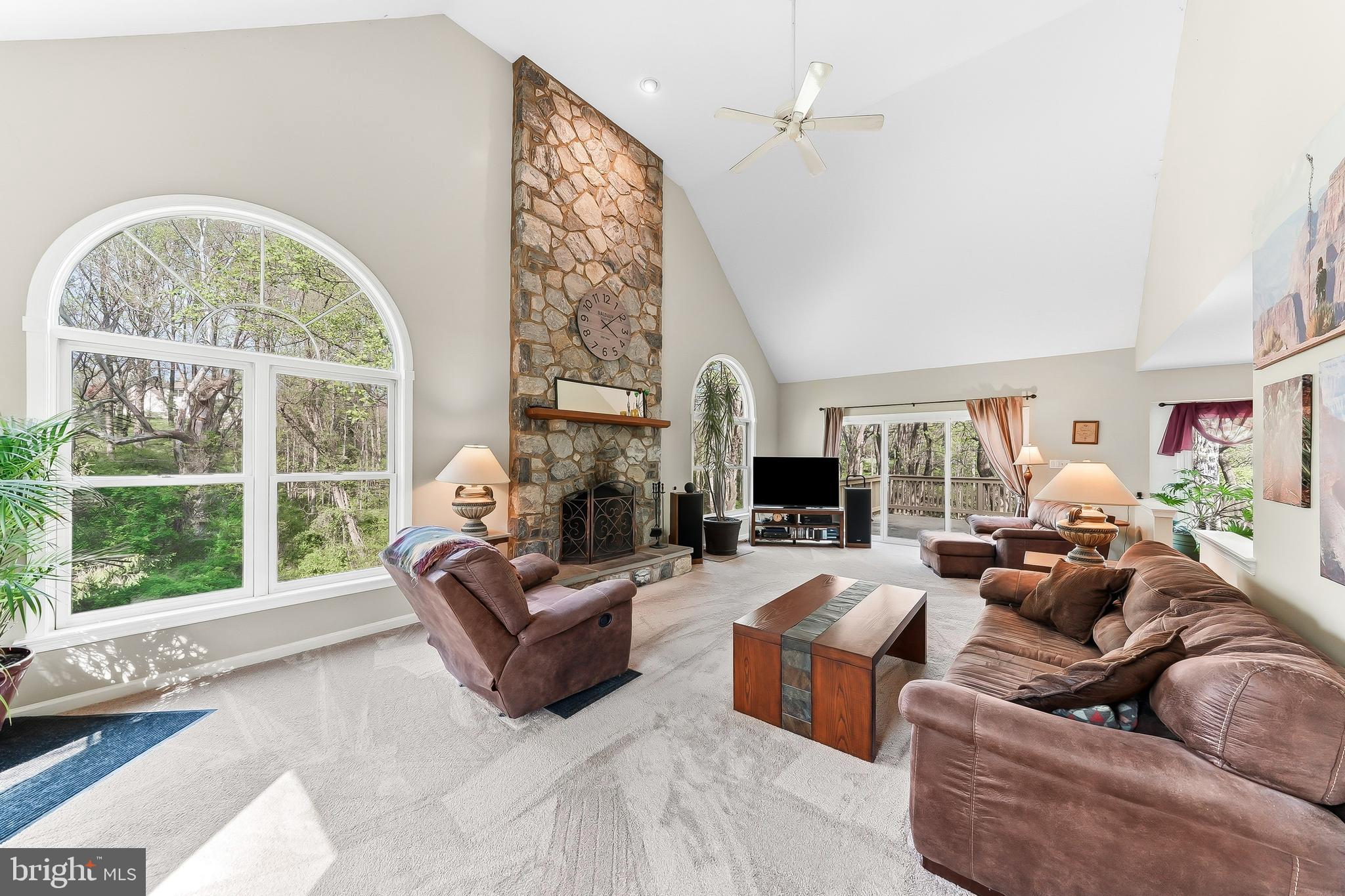 THUNDERHILL - Residential