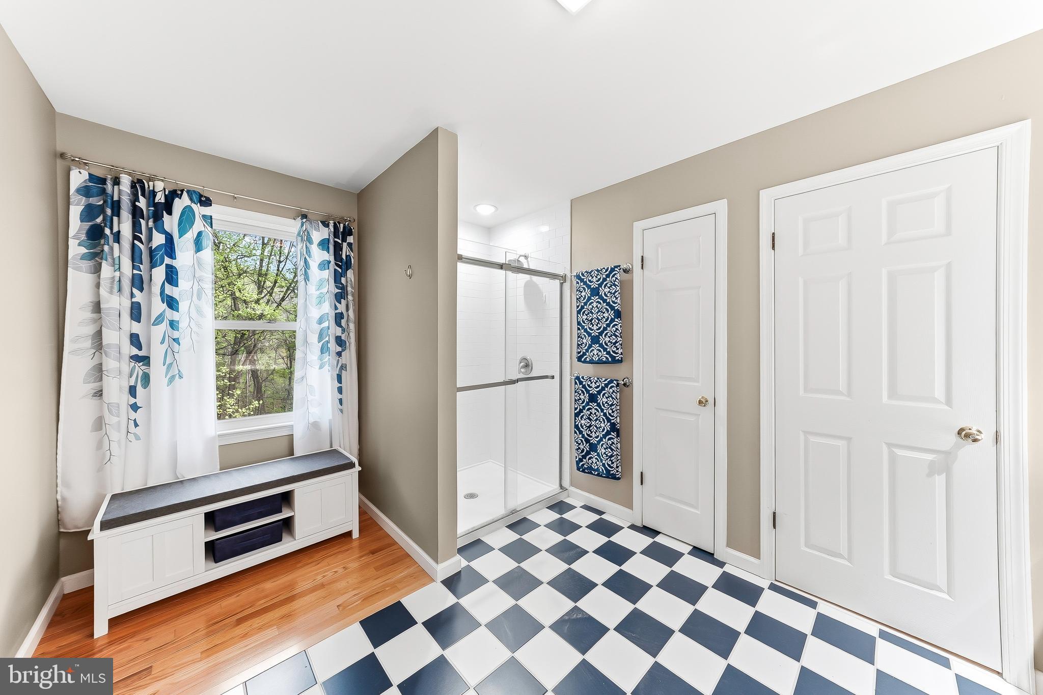 THUNDERHILL - Residential