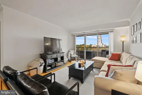 2121 Jamieson Avenue Unit 1501, Alexandria, VA MLS: VAAX2051568