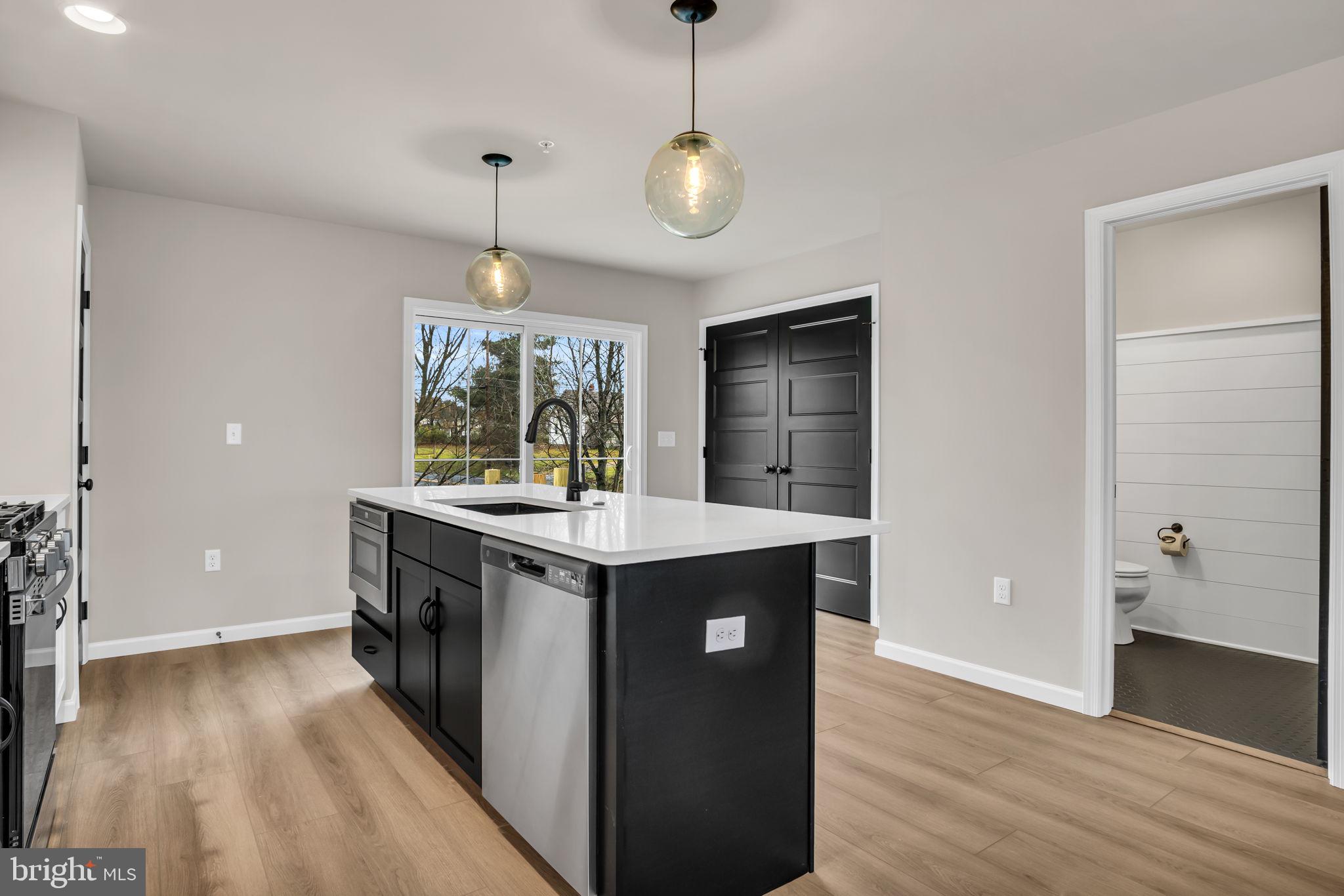 CREEK TERRACE - Residential