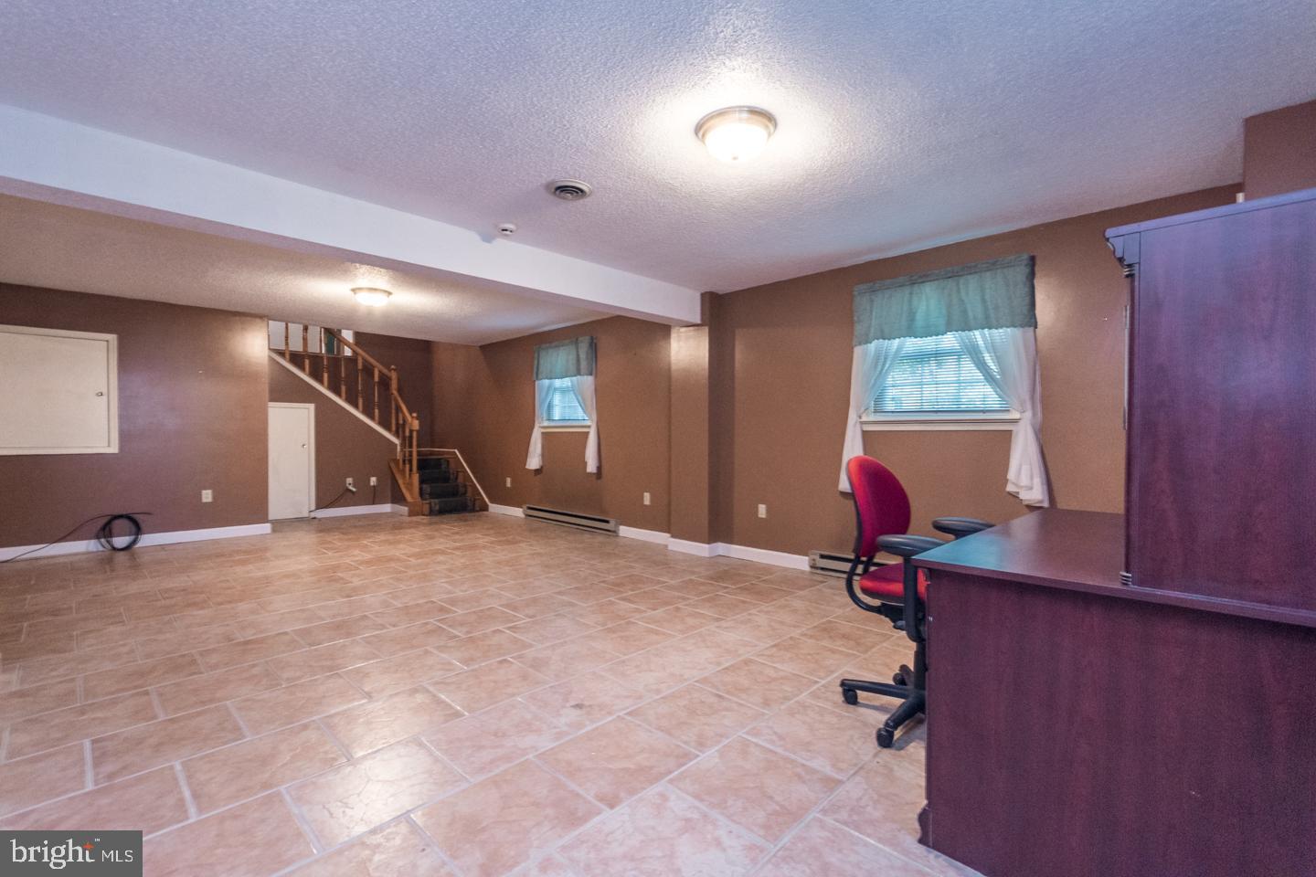 WOODBRIER MANOR - Residential