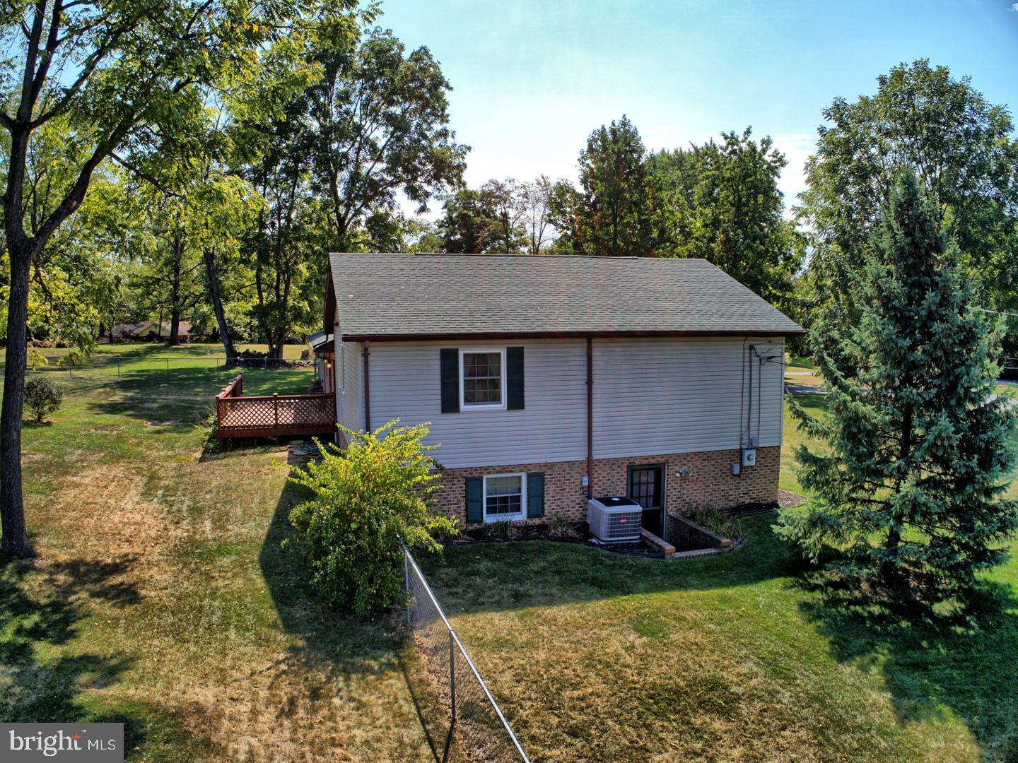 WOODBRIER MANOR - Residential