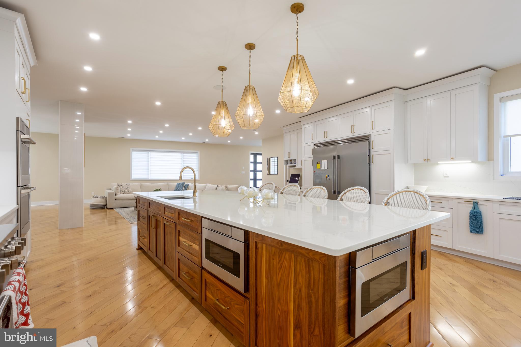 BARTON OAKS - Residential