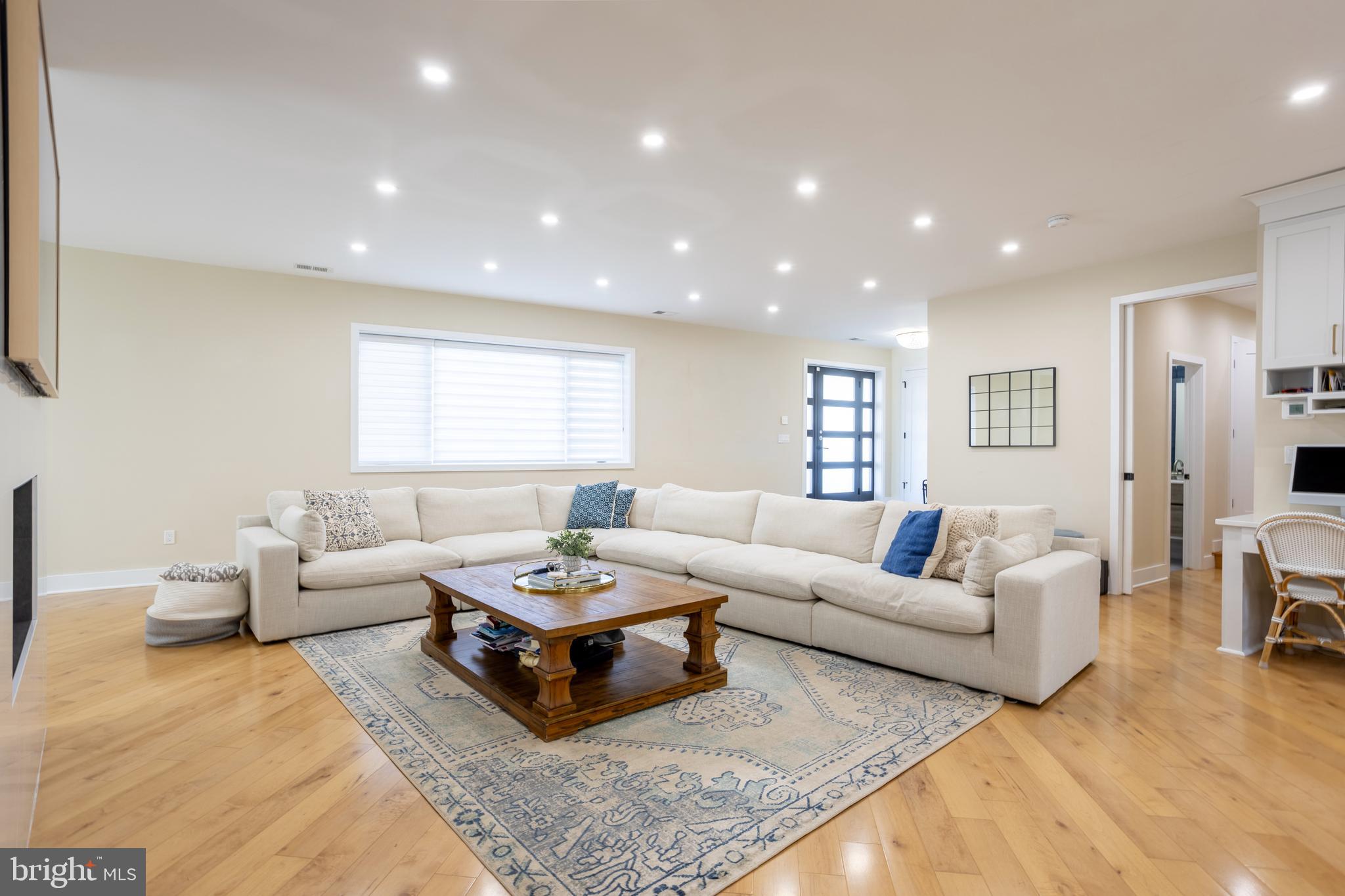 BARTON OAKS - Residential