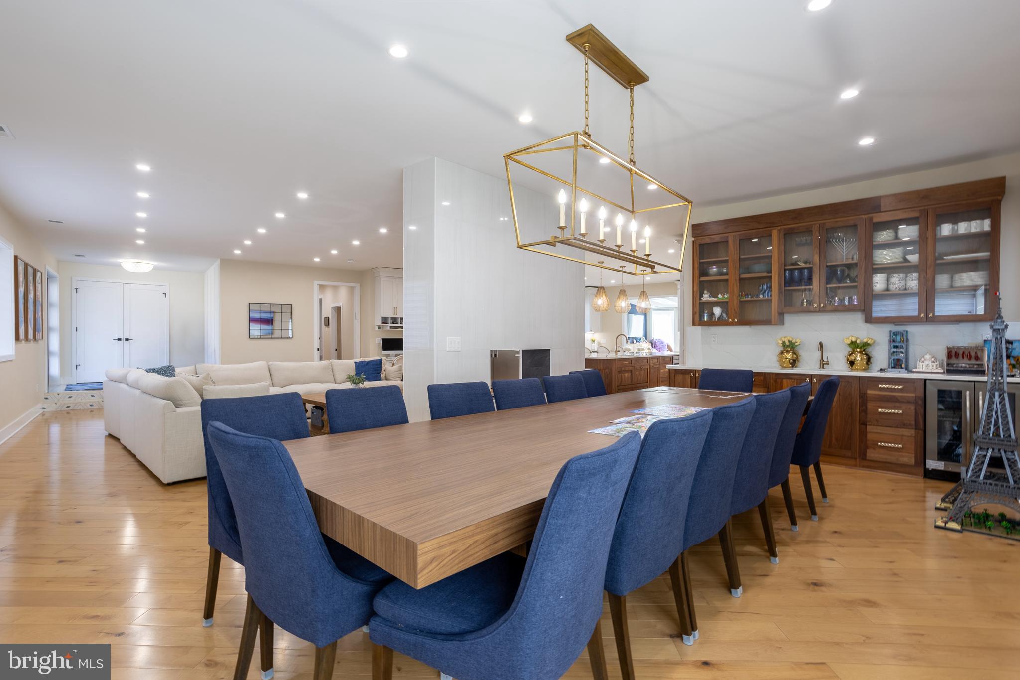 BARTON OAKS - Residential