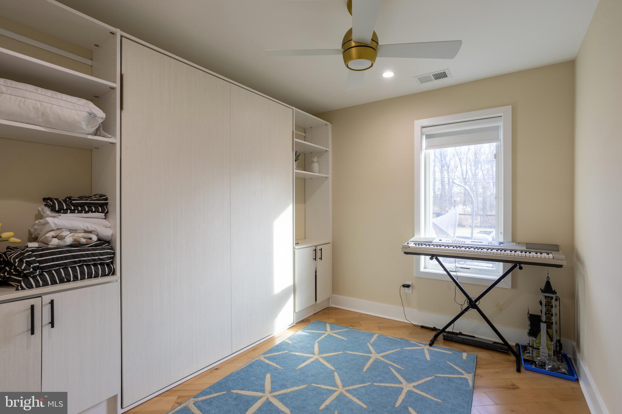 BARTON OAKS - Residential