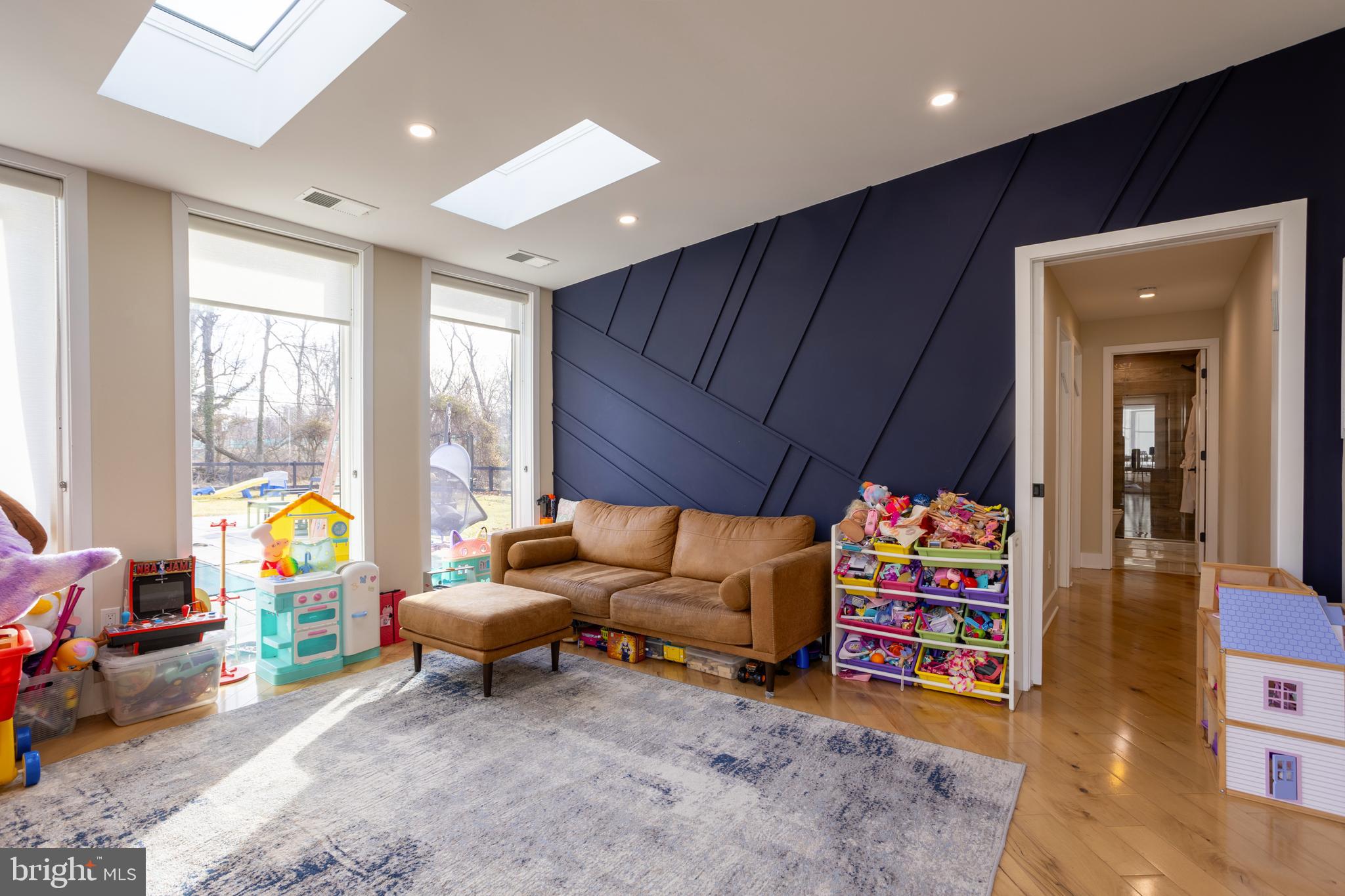 BARTON OAKS - Residential