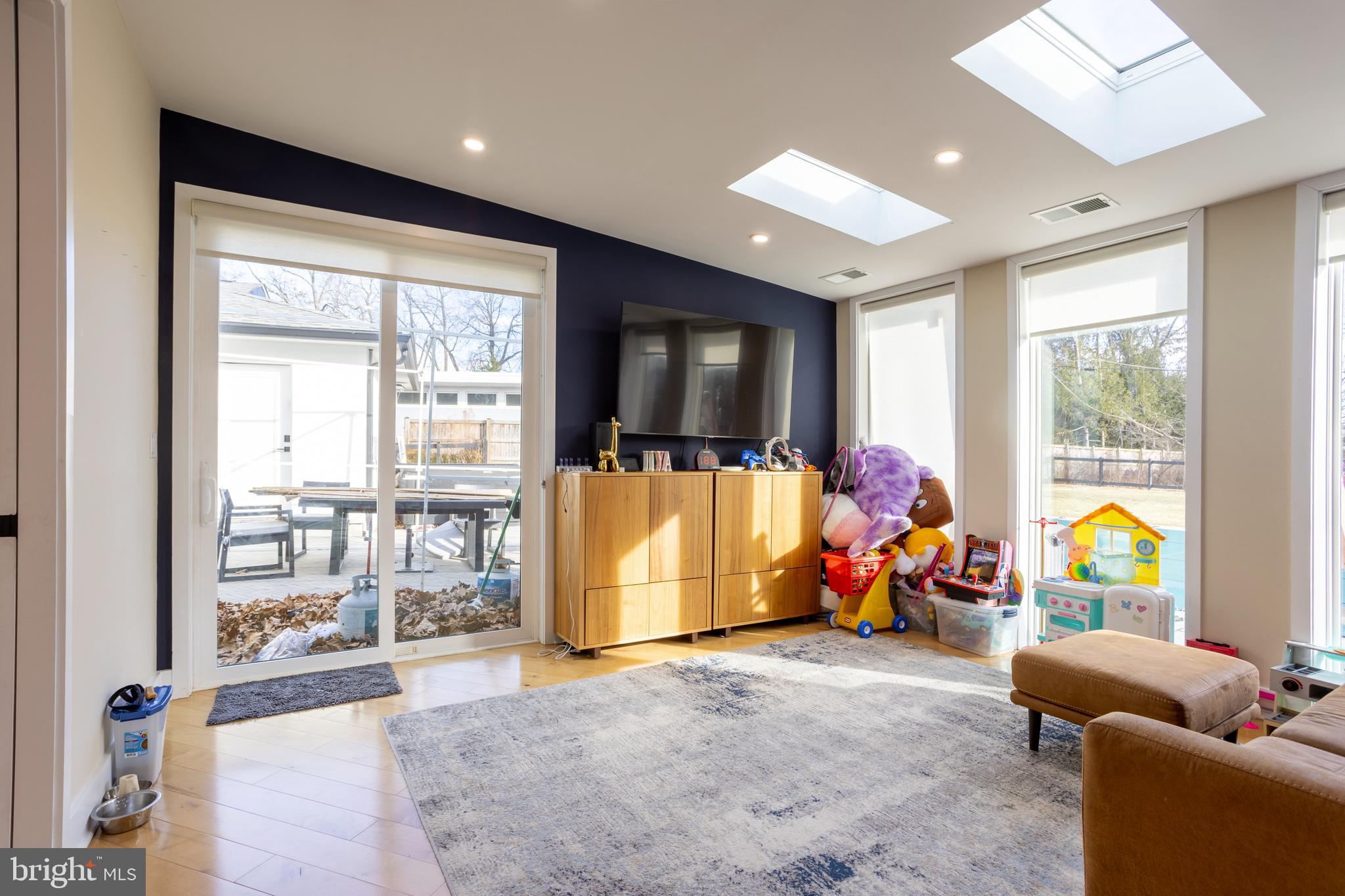 BARTON OAKS - Residential