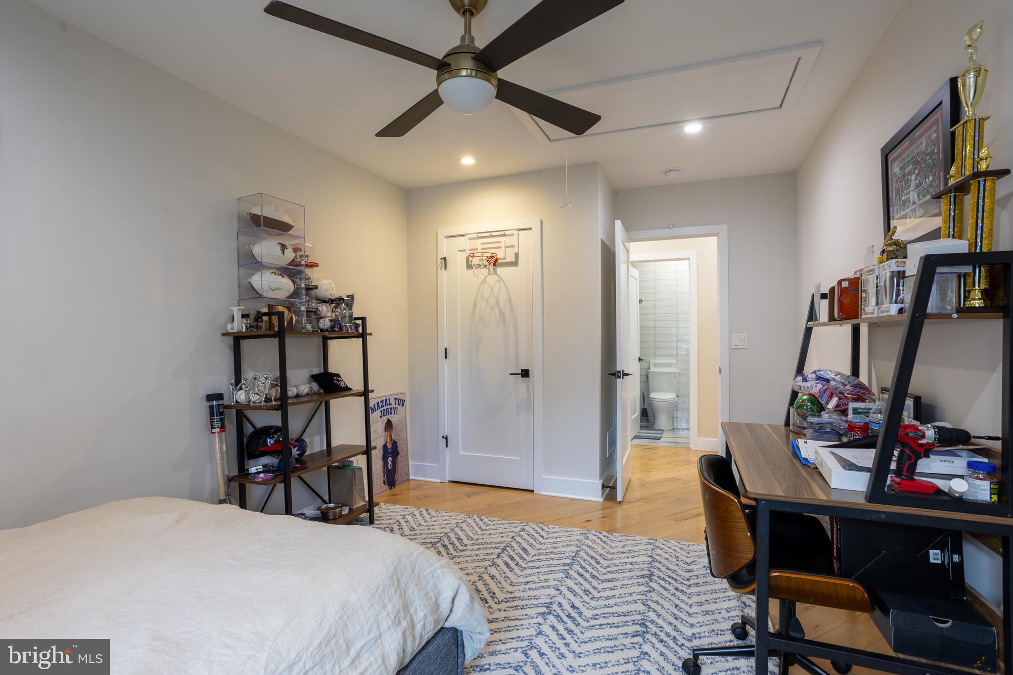 BARTON OAKS - Residential