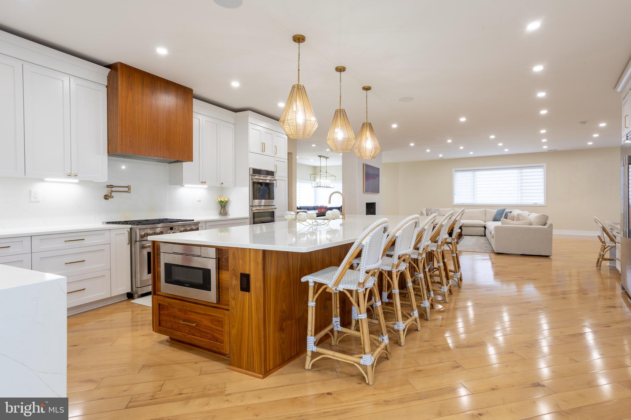 BARTON OAKS - Residential