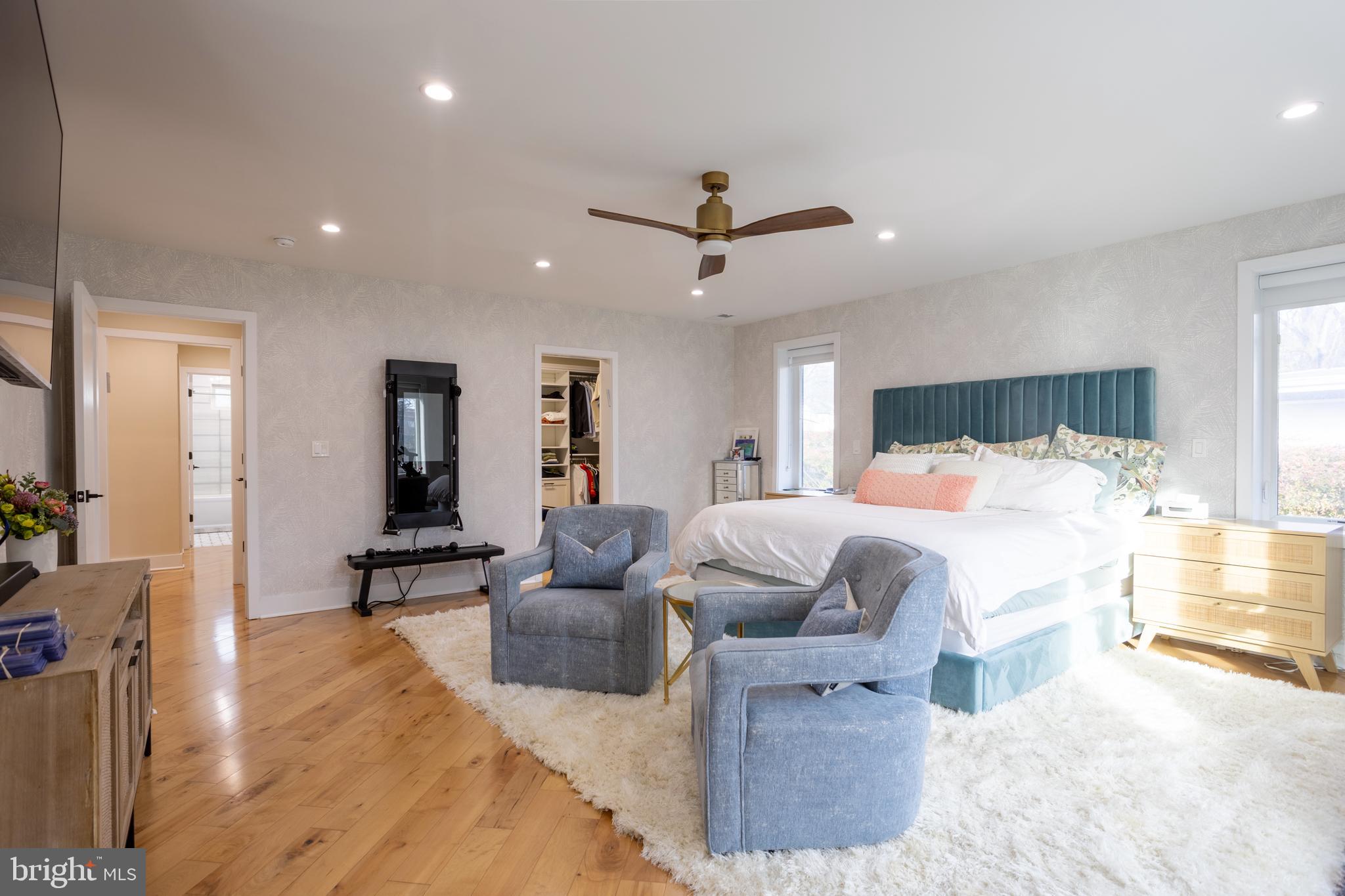 BARTON OAKS - Residential