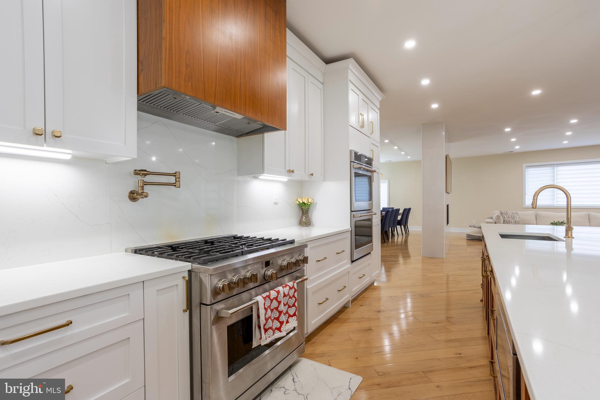 BARTON OAKS - Residential