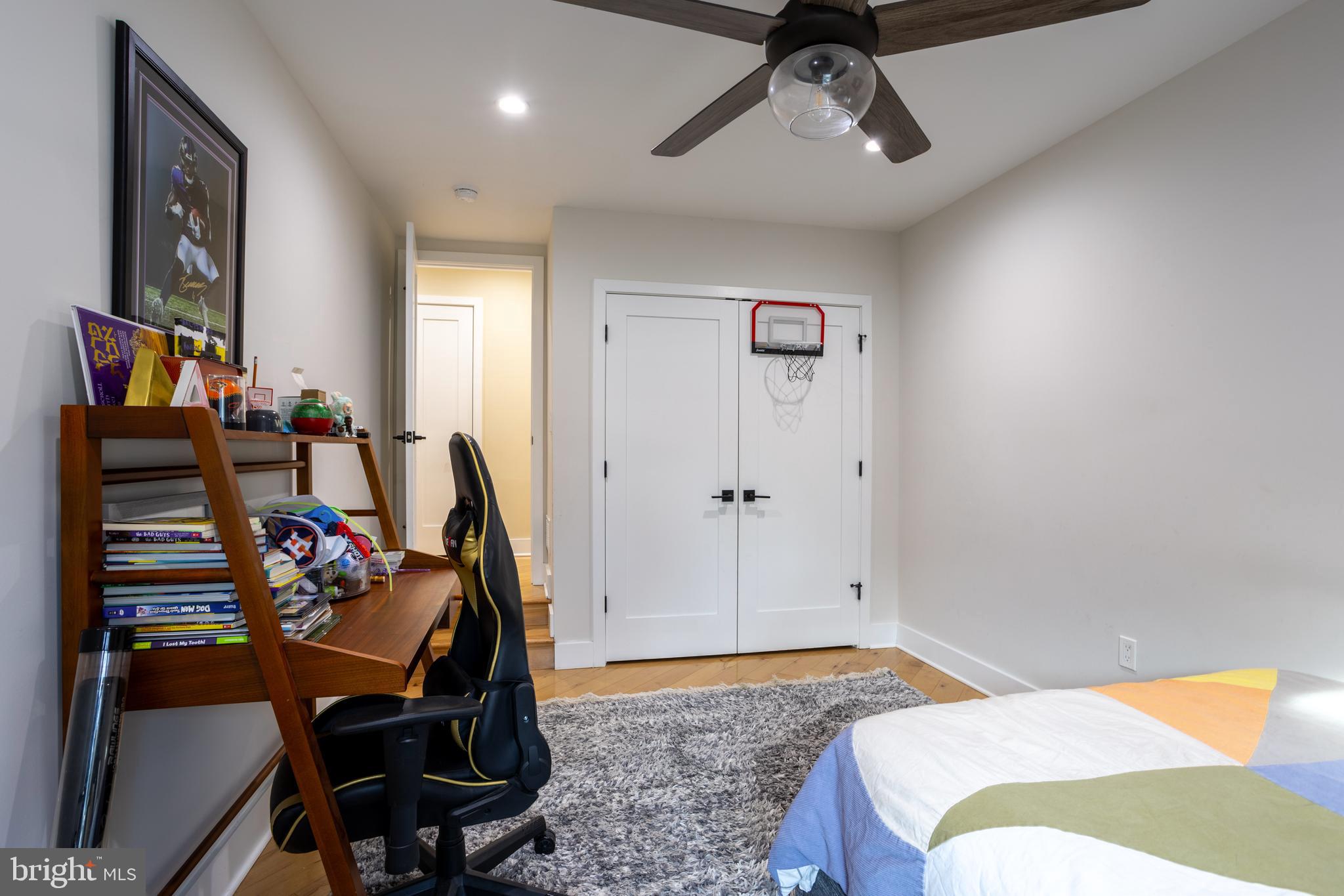 BARTON OAKS - Residential