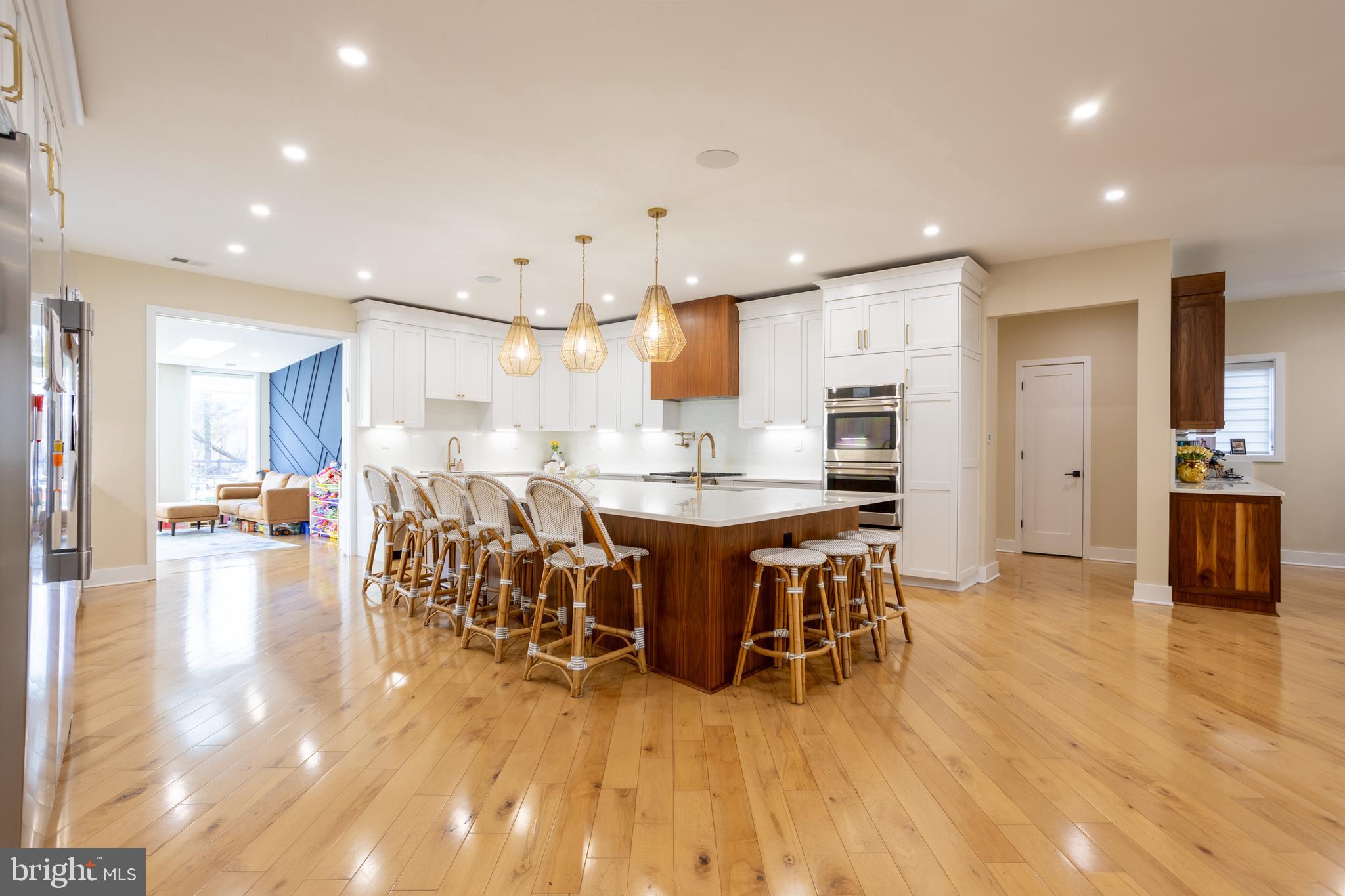 BARTON OAKS - Residential