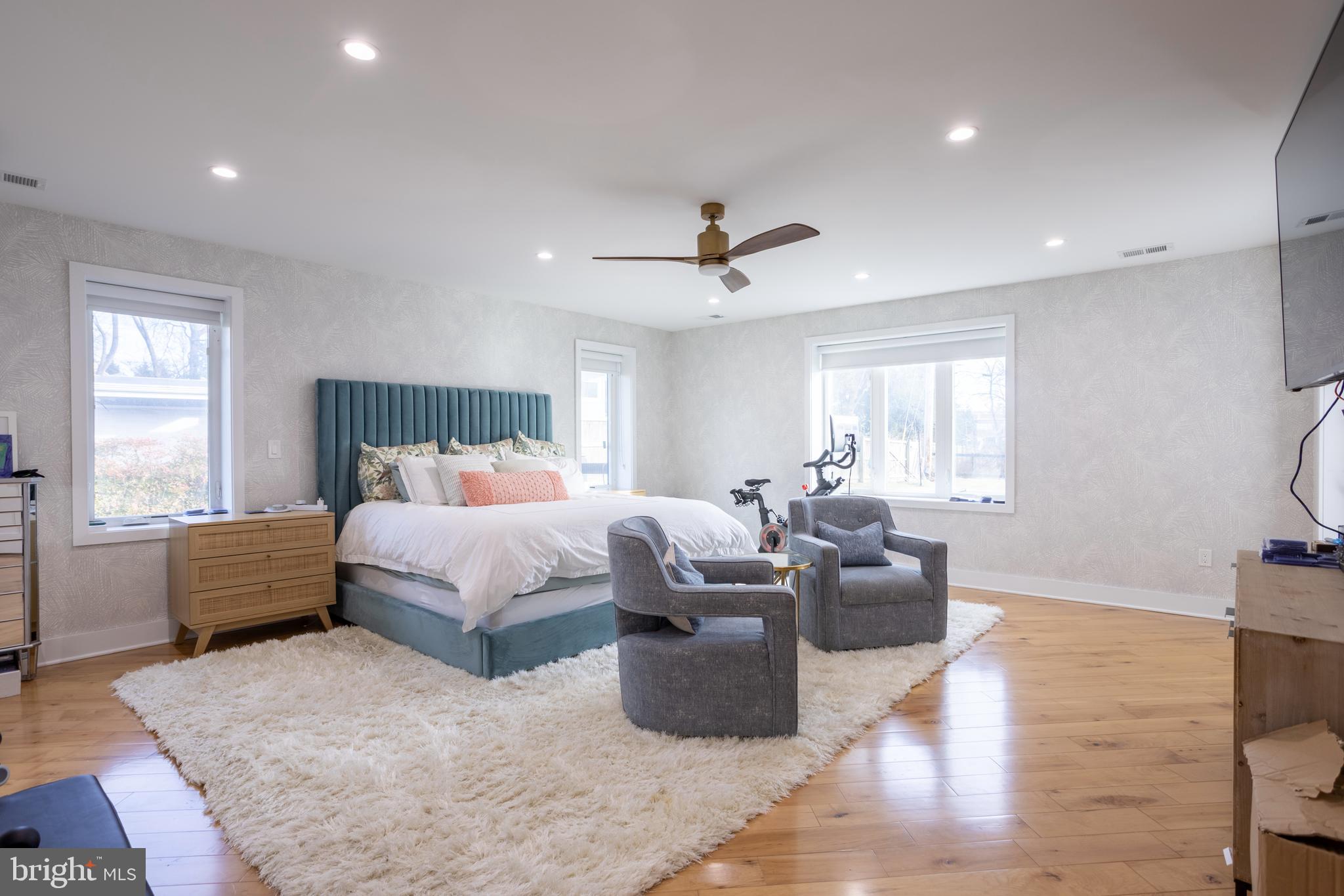 BARTON OAKS - Residential