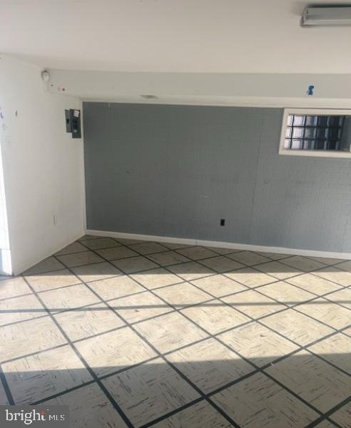 FOX CHASE - Residential