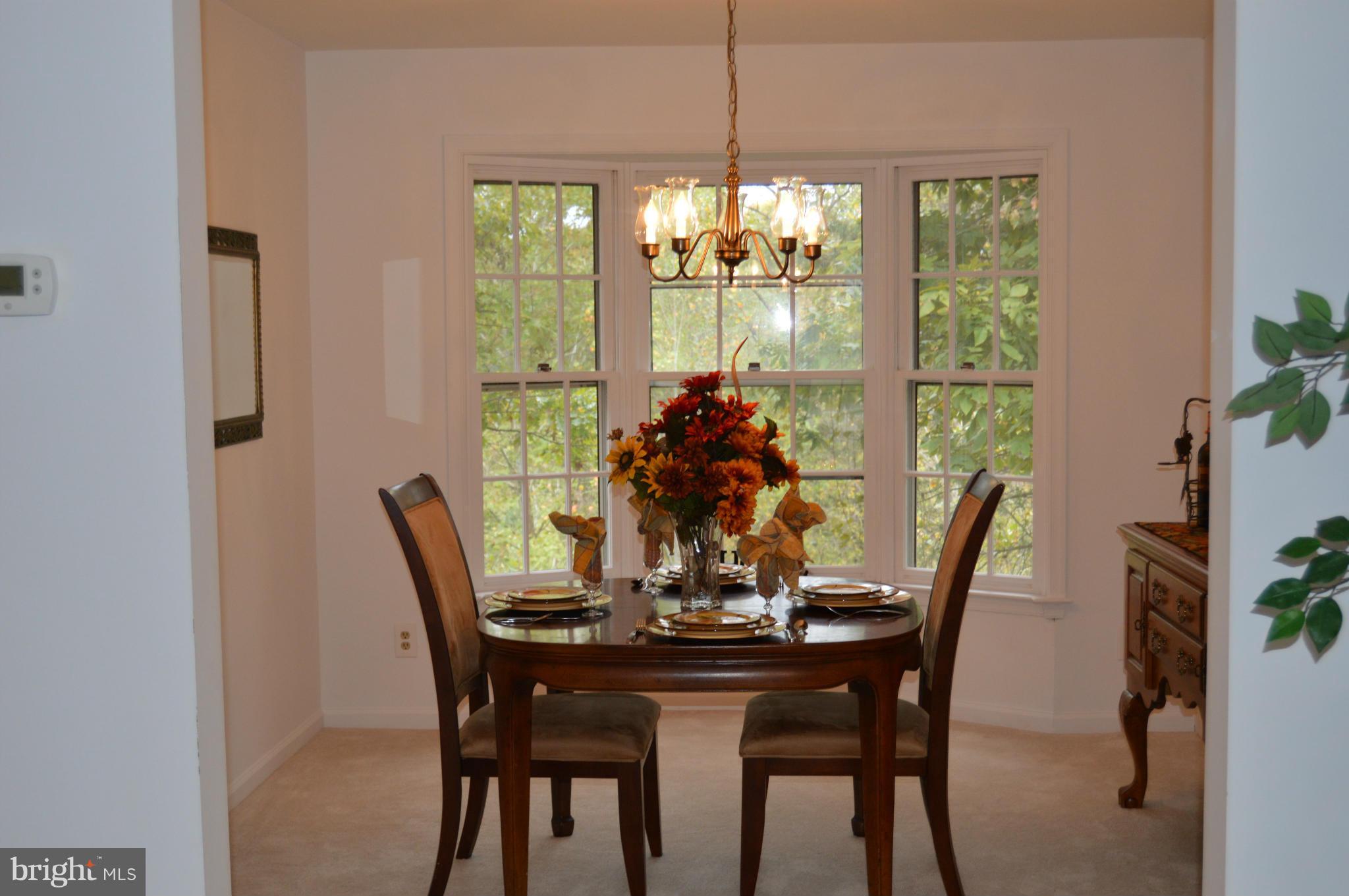 COUNTRY ROADS - Residential