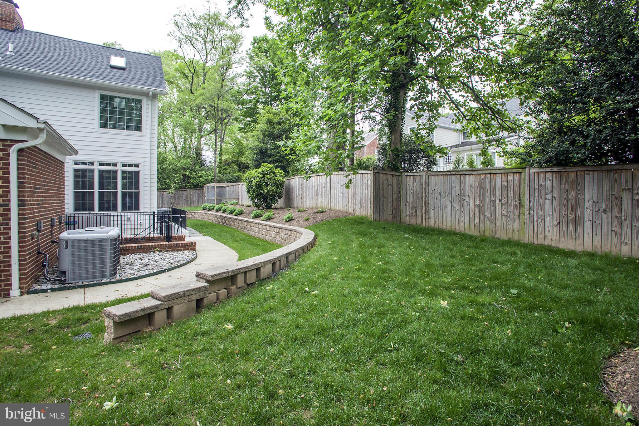 CHEVY CHASE - Residential