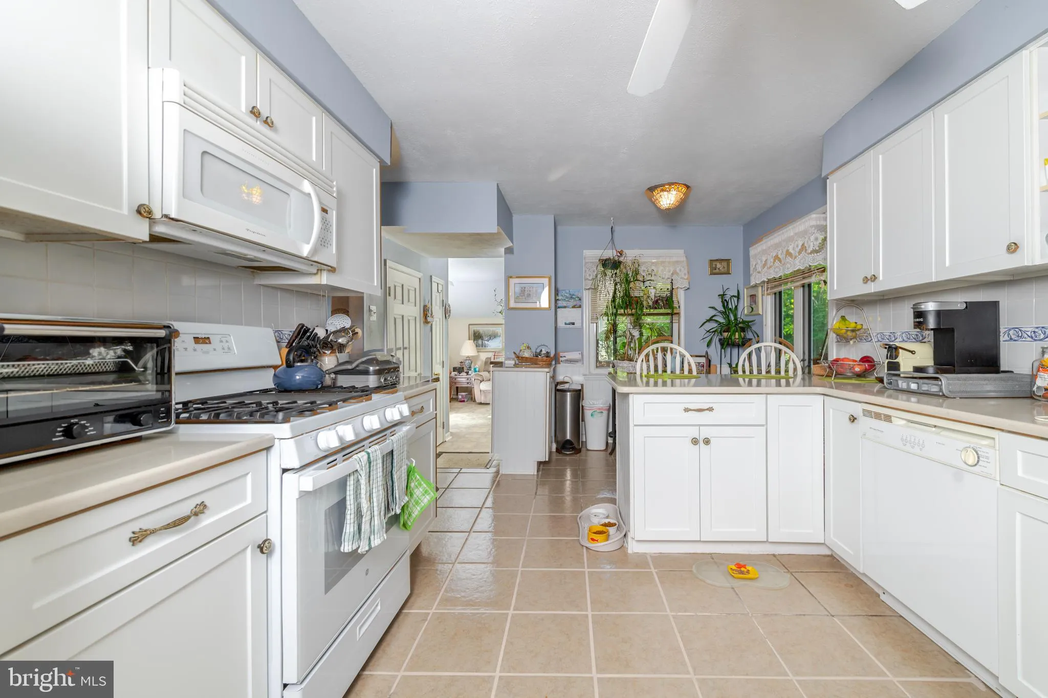 Clementon, New Jersey 08021, United States, 4 Bedrooms Bedrooms, ,3 BathroomsBathrooms,Residential,Coming Soon,159556