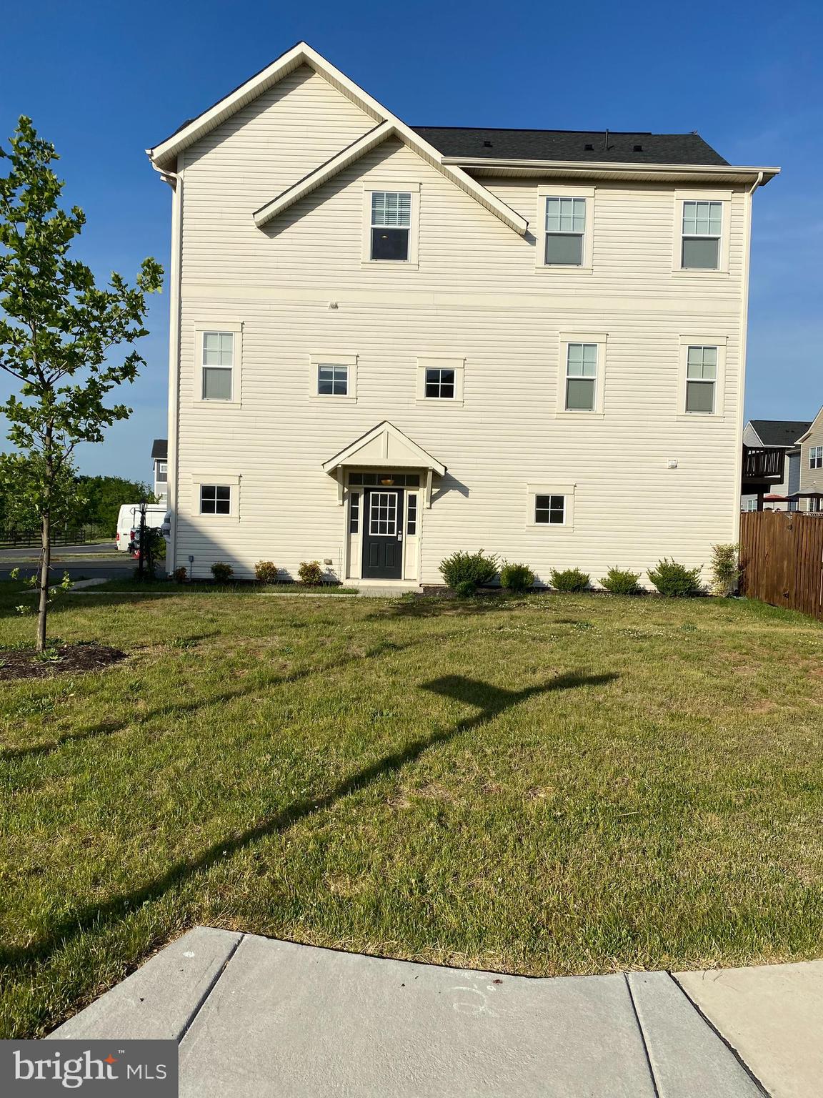 104 BRASSTOWN LOOP