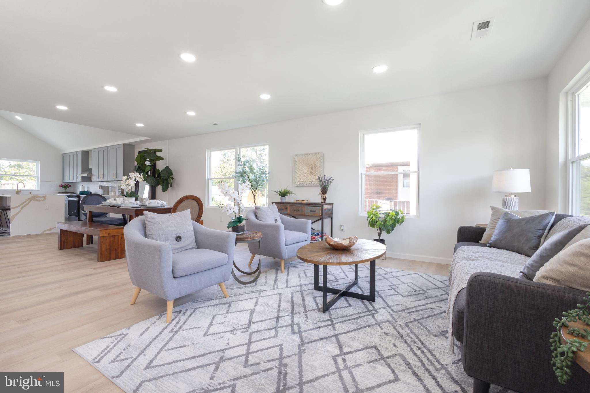 1101 LINDEN STREET