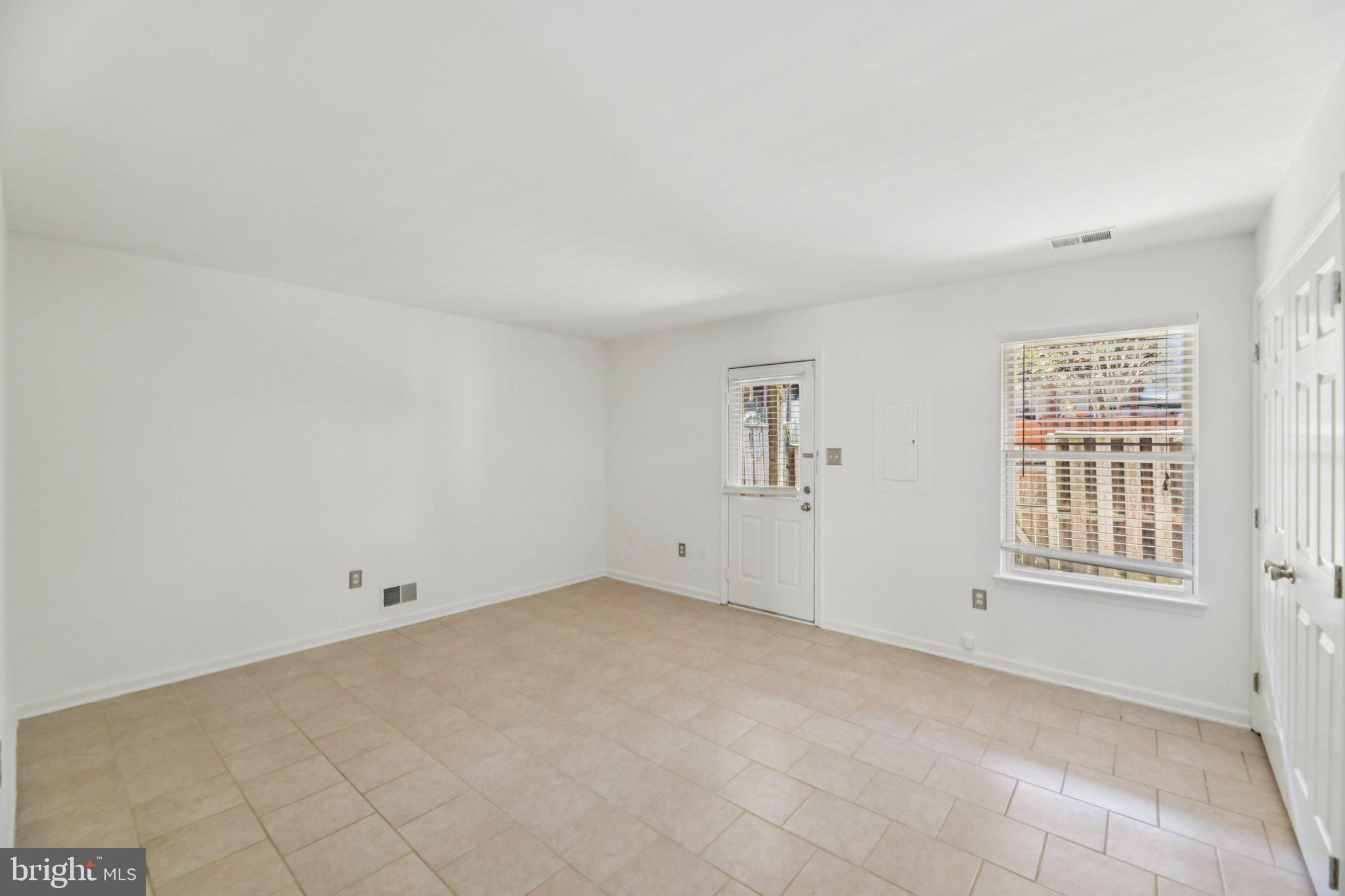 CUB RUN - Residential Lease