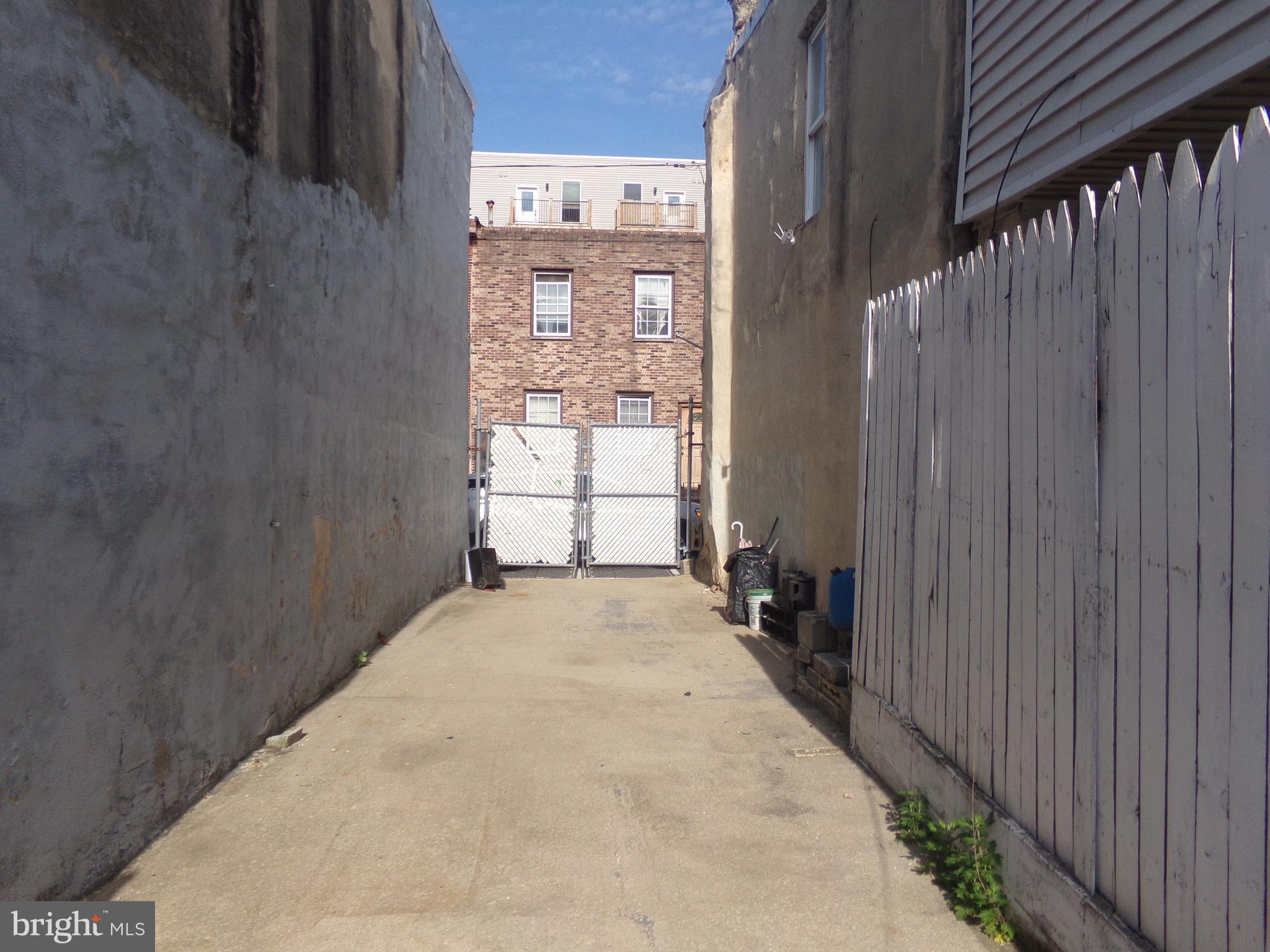 NORRIS SQUARE - Residential