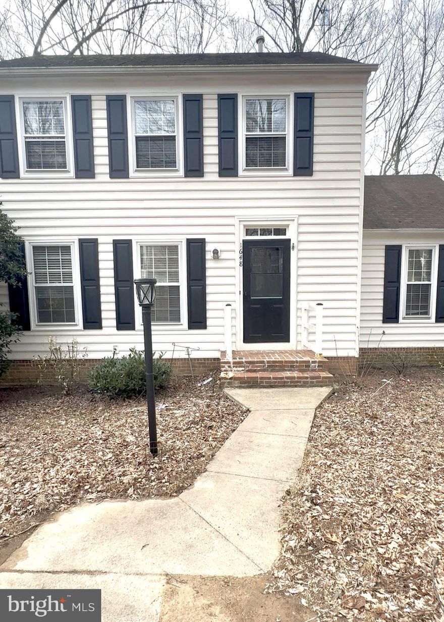 3 level 4 bedroom 2.5 bath move in ready! Wonderful home in the heart of Reston. Excellent location  close to Reston Town Center, Route 7 (Leesburg Pike), Dulles Airport and more.