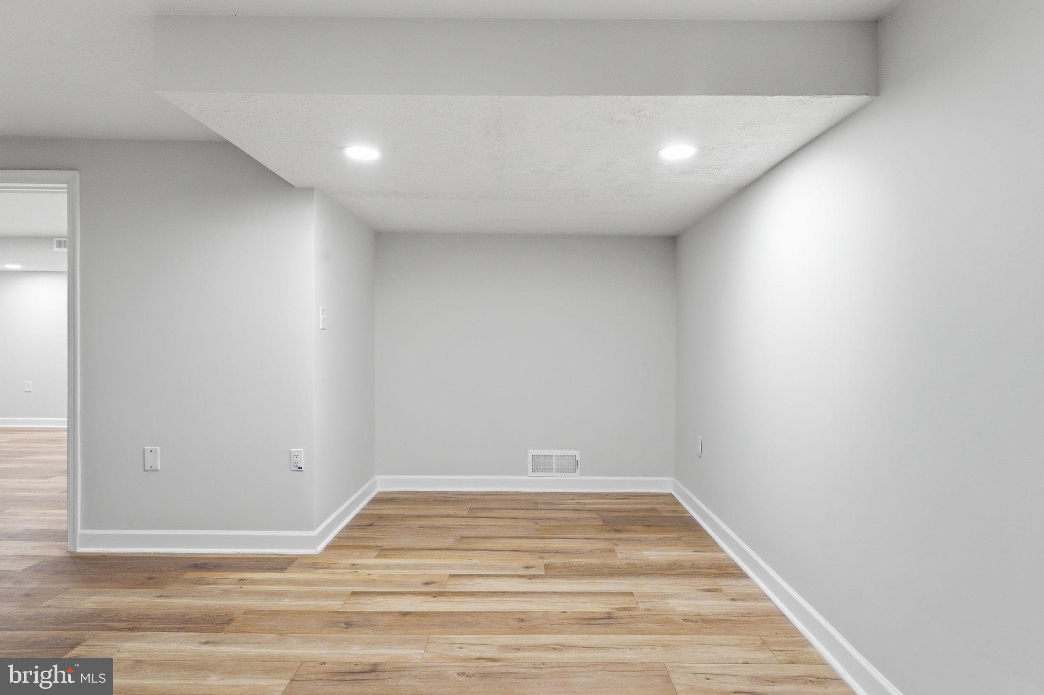 GREENWAY HILLS - Residential