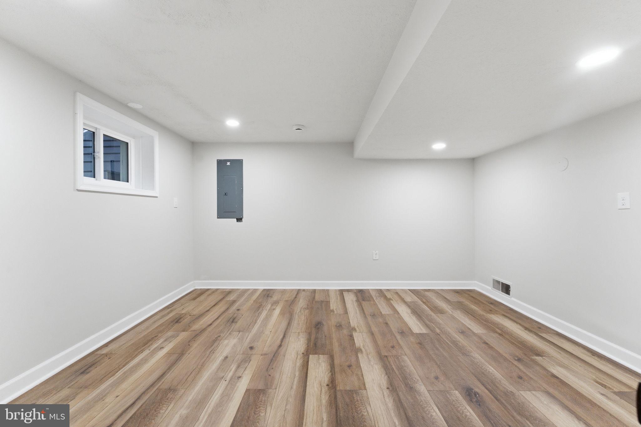 GREENWAY HILLS - Residential