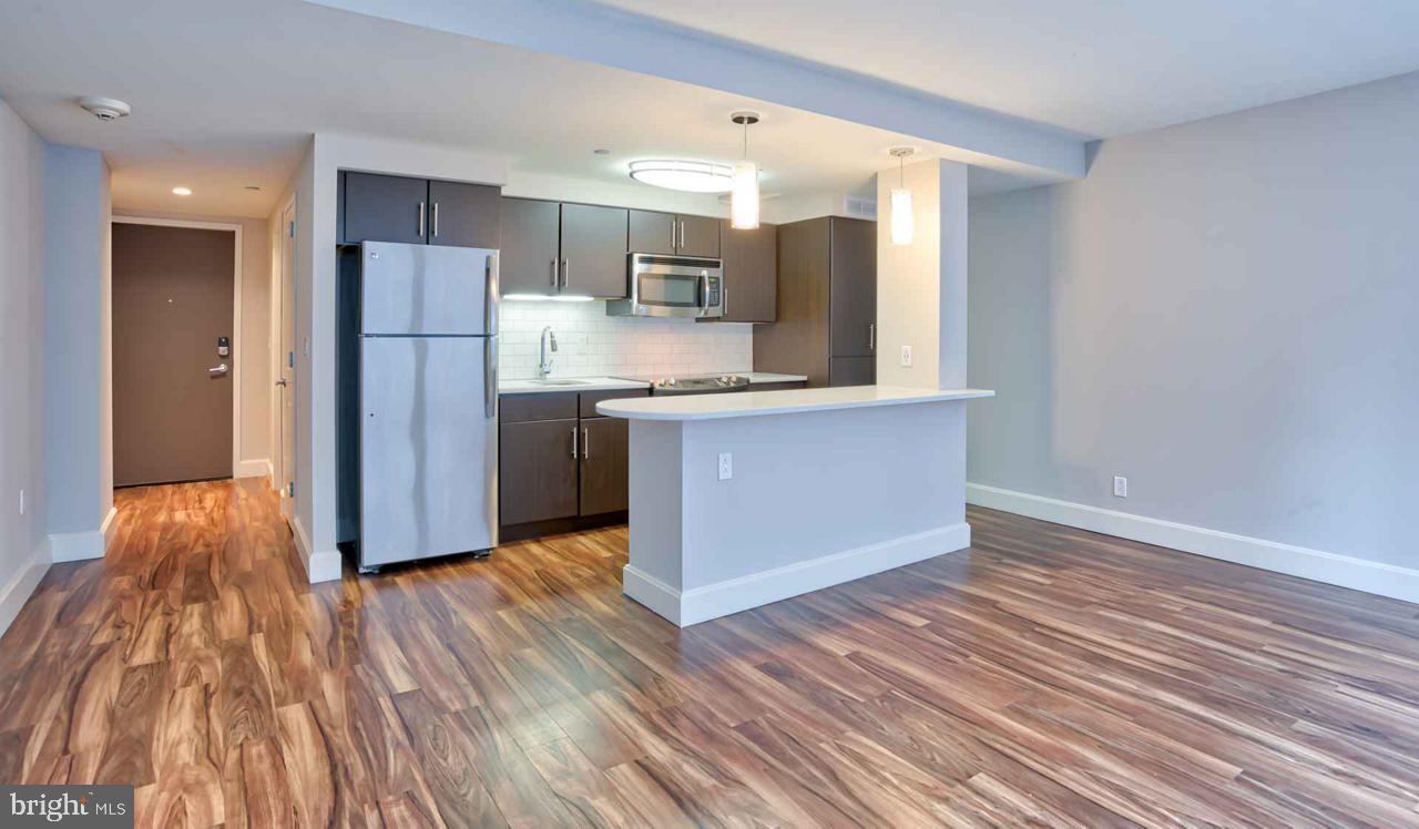 CENTER CITY - Residential Lease