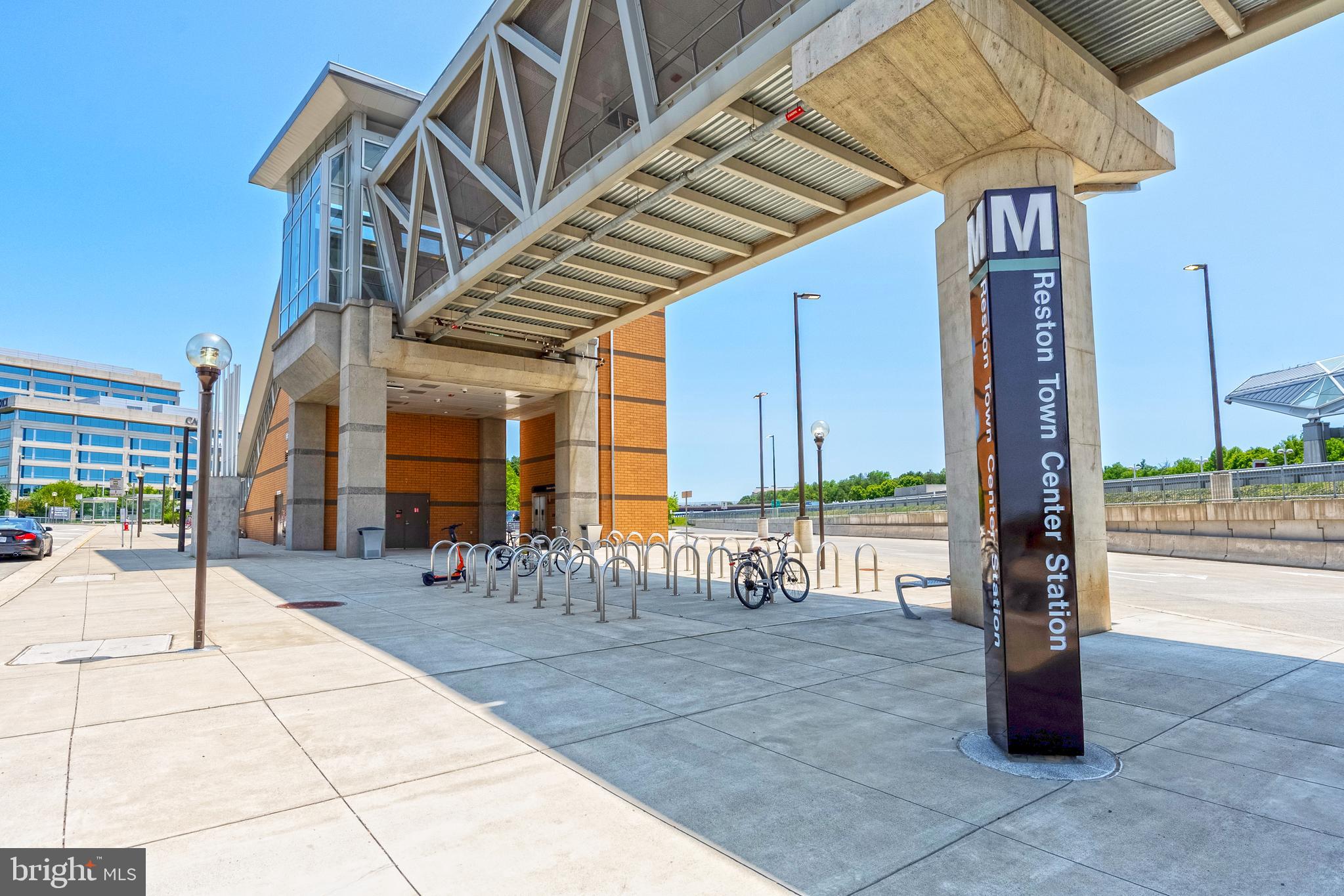 SAVOY AT RESTON TOWN CENTER - Residential Lease