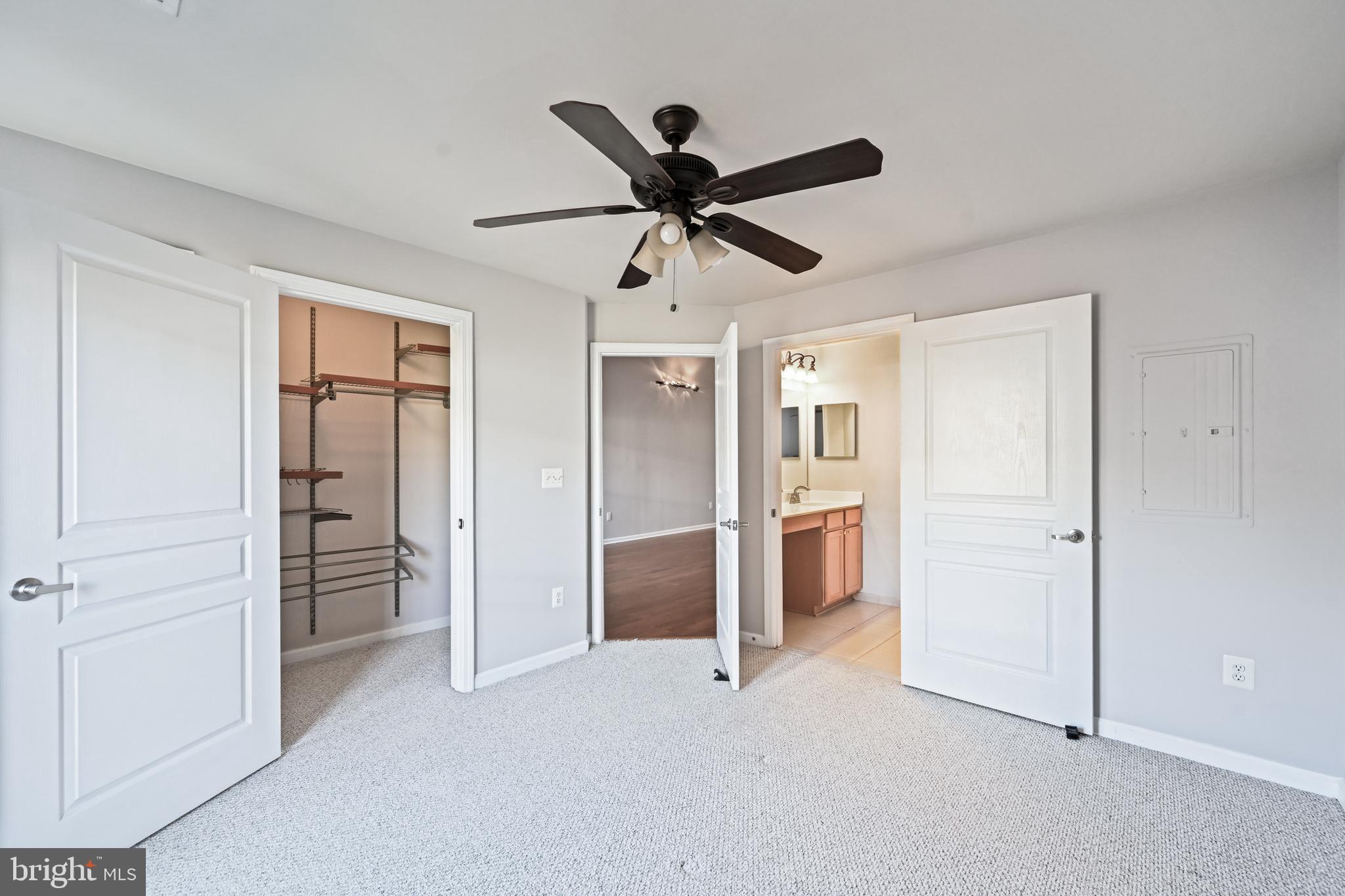 SAVOY AT RESTON TOWN CENTER - Residential Lease