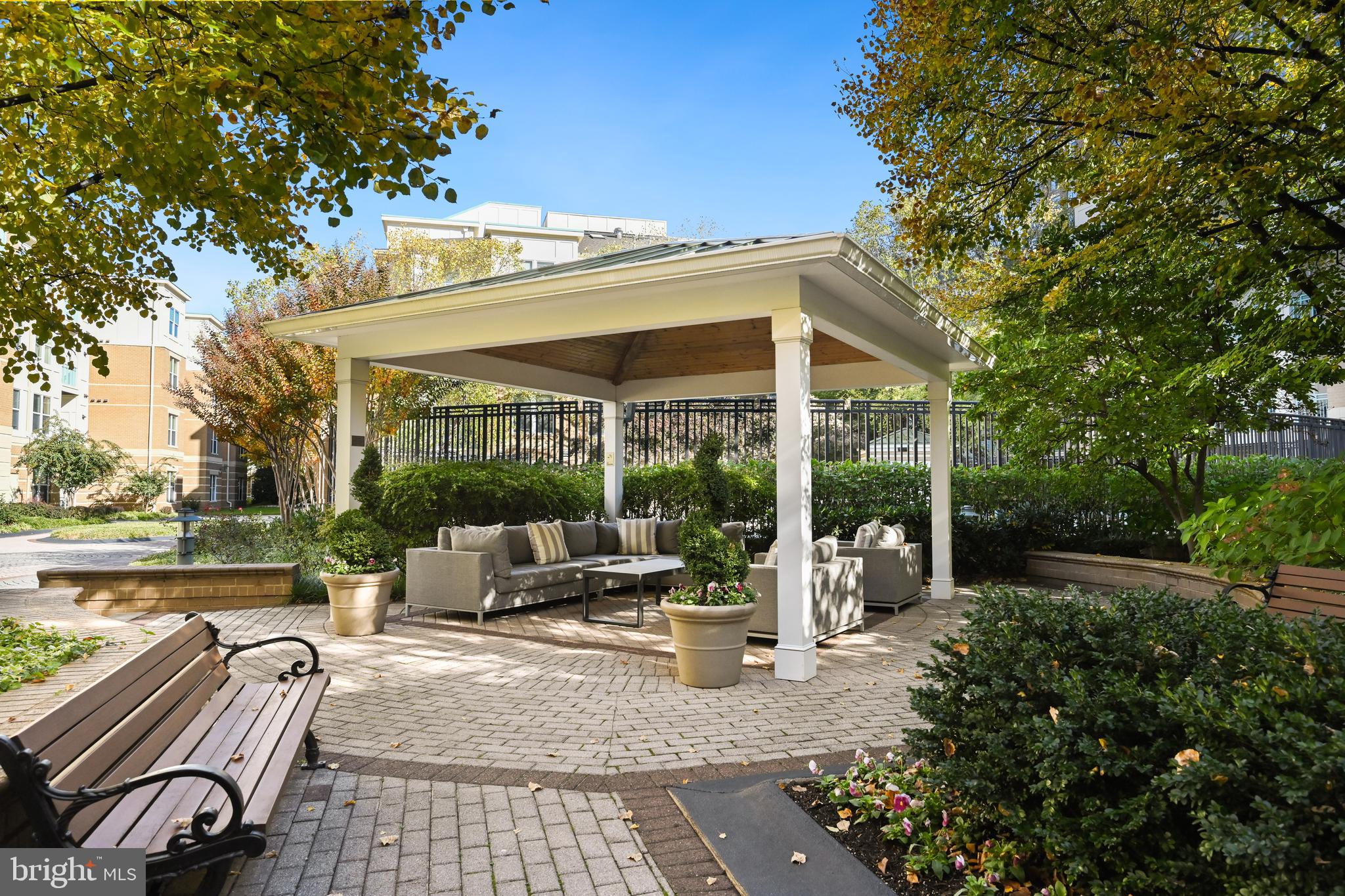 SAVOY AT RESTON TOWN CENTER - Residential Lease