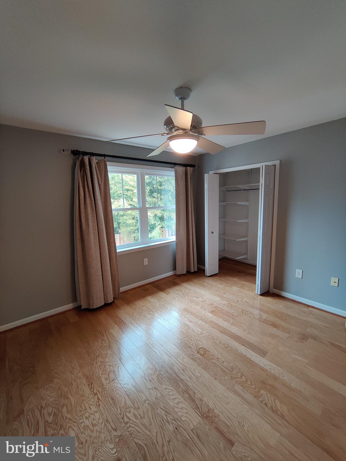 DUNDREE KNOLL - Residential Lease