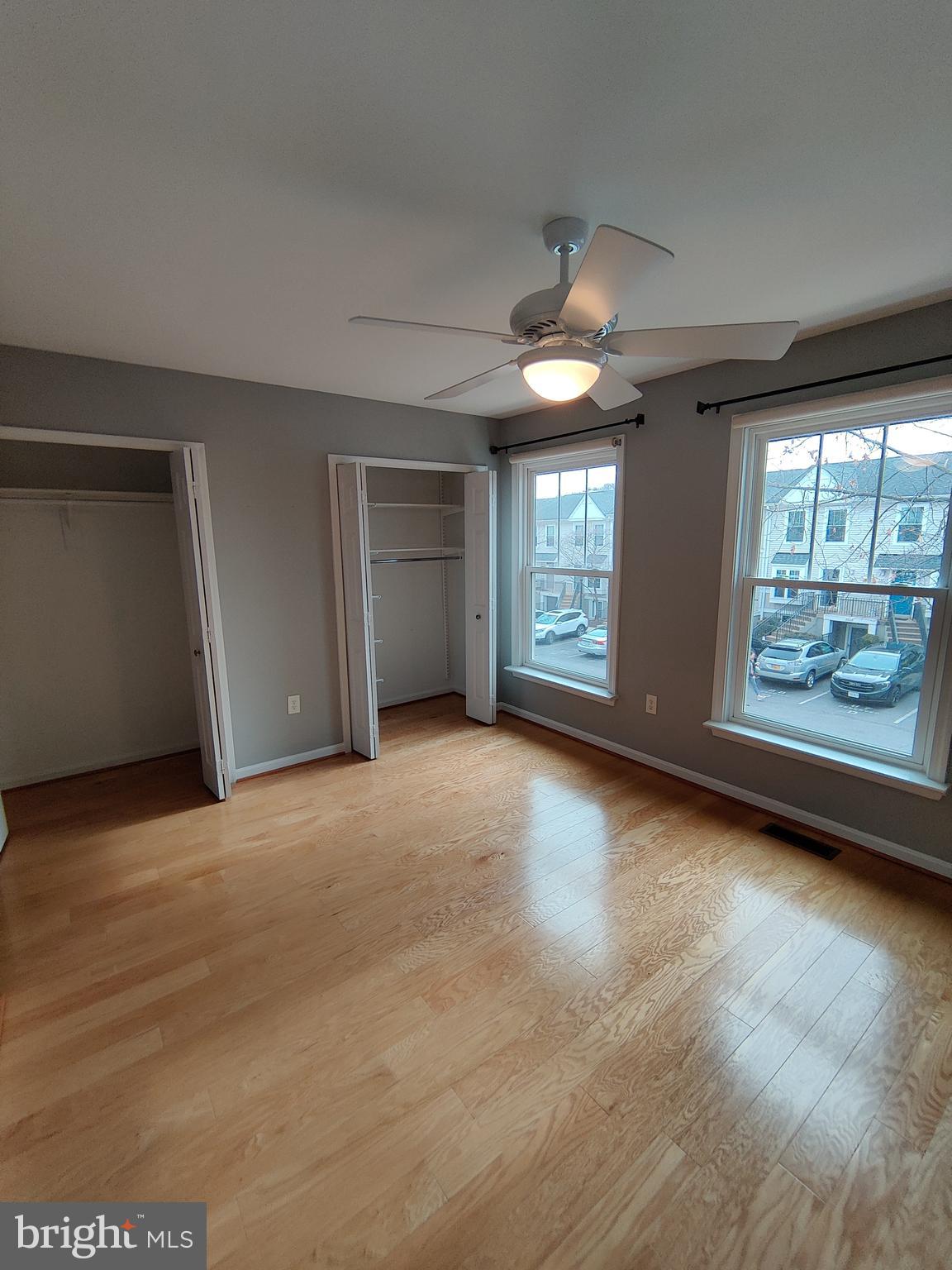 DUNDREE KNOLL - Residential Lease