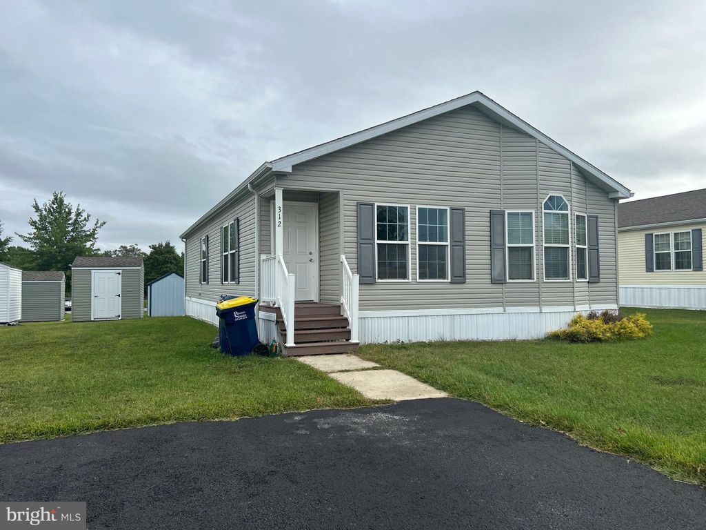 Photo of 312 Winterset Road, GARNET VALLEY, PA 19060 (MLS # PADE2103650)