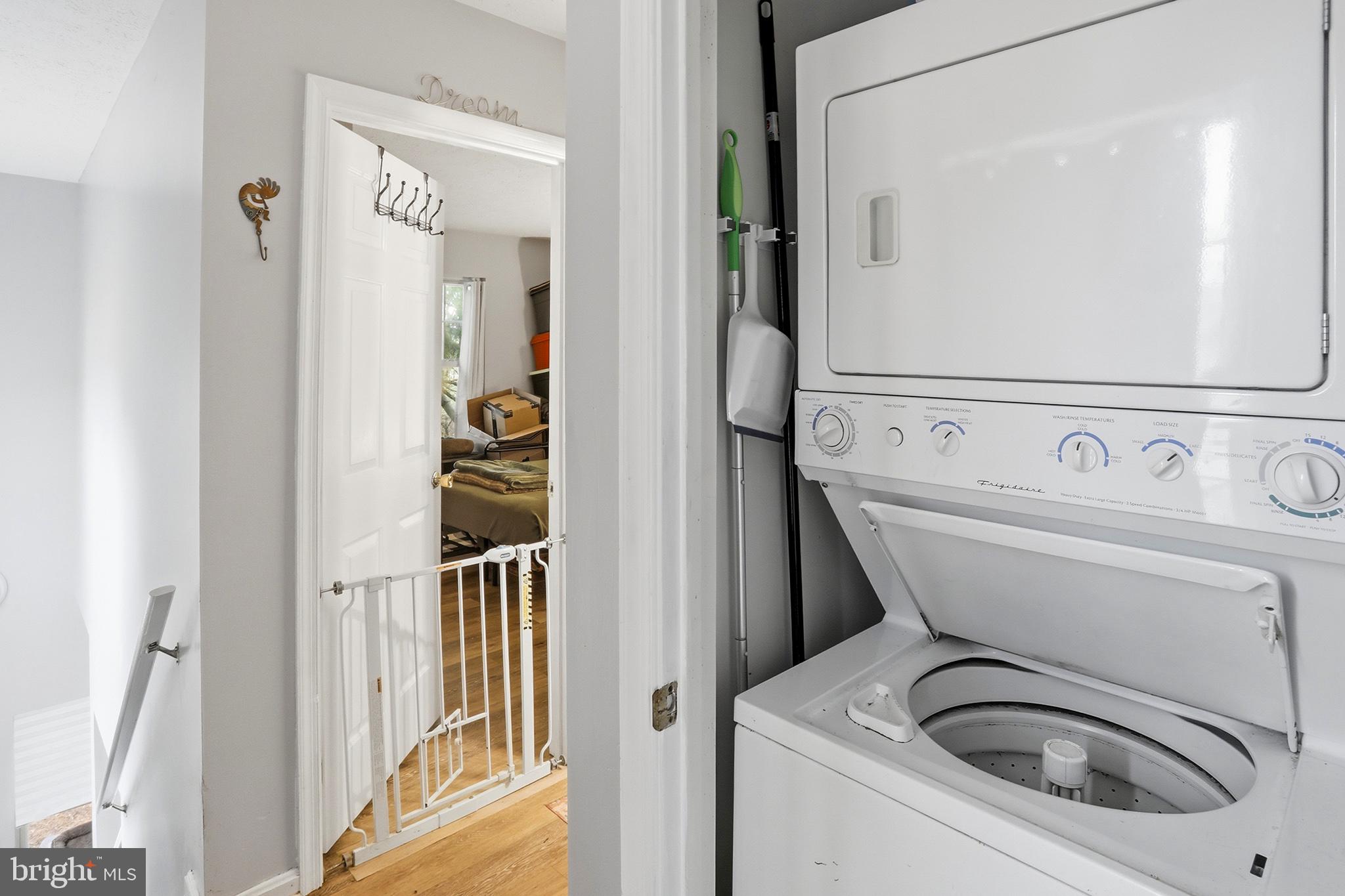 LIMESTONE COURT - Residential