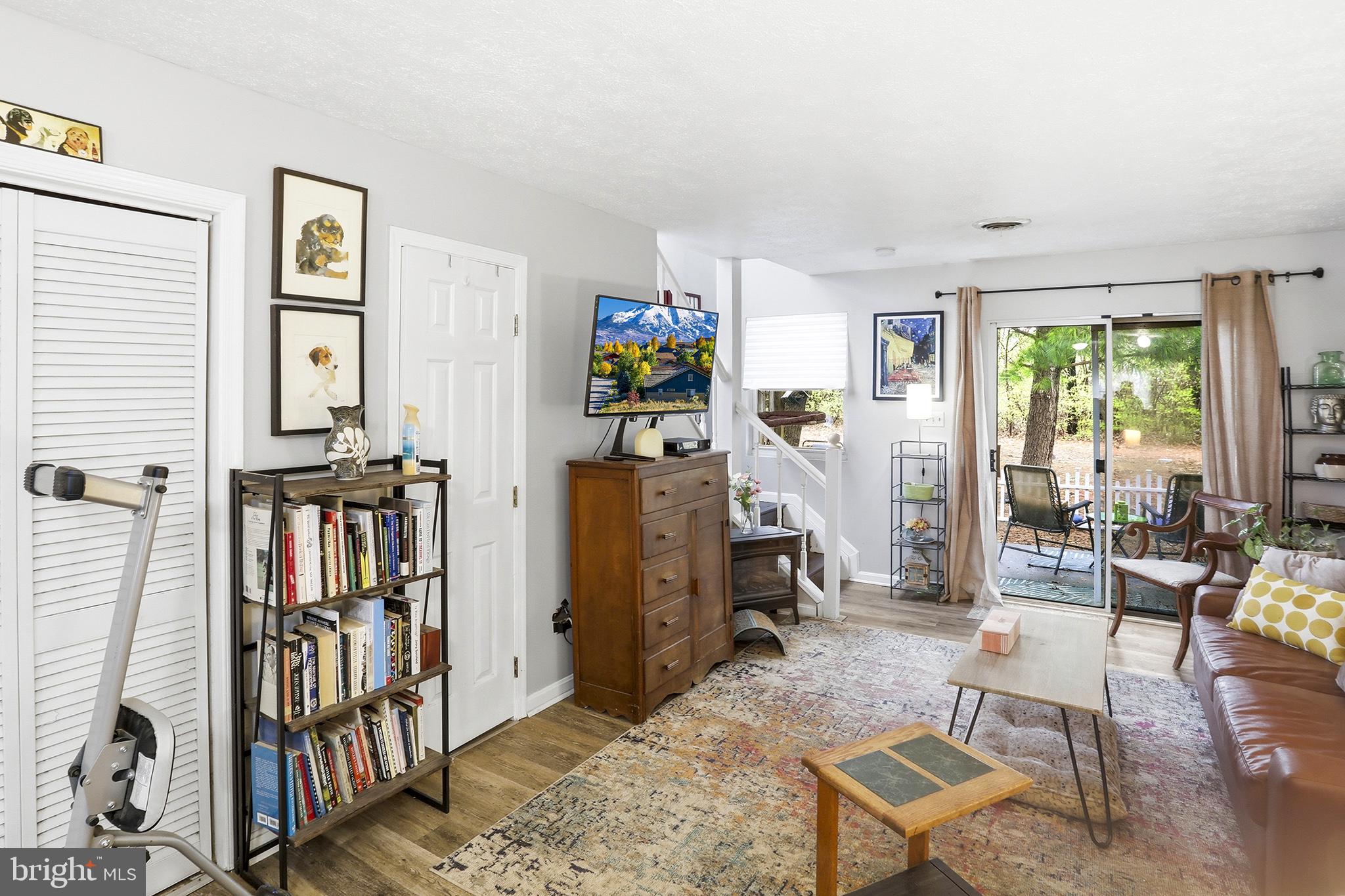 LIMESTONE COURT - Residential