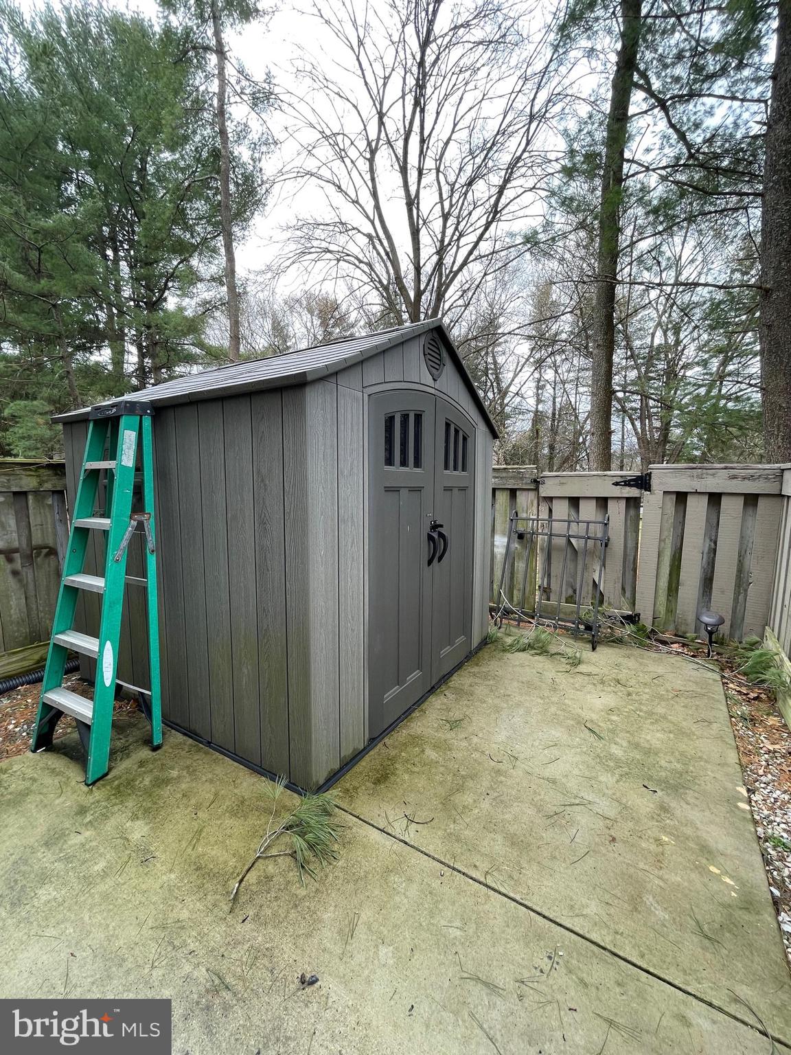 ESSEX PLACE - Residential