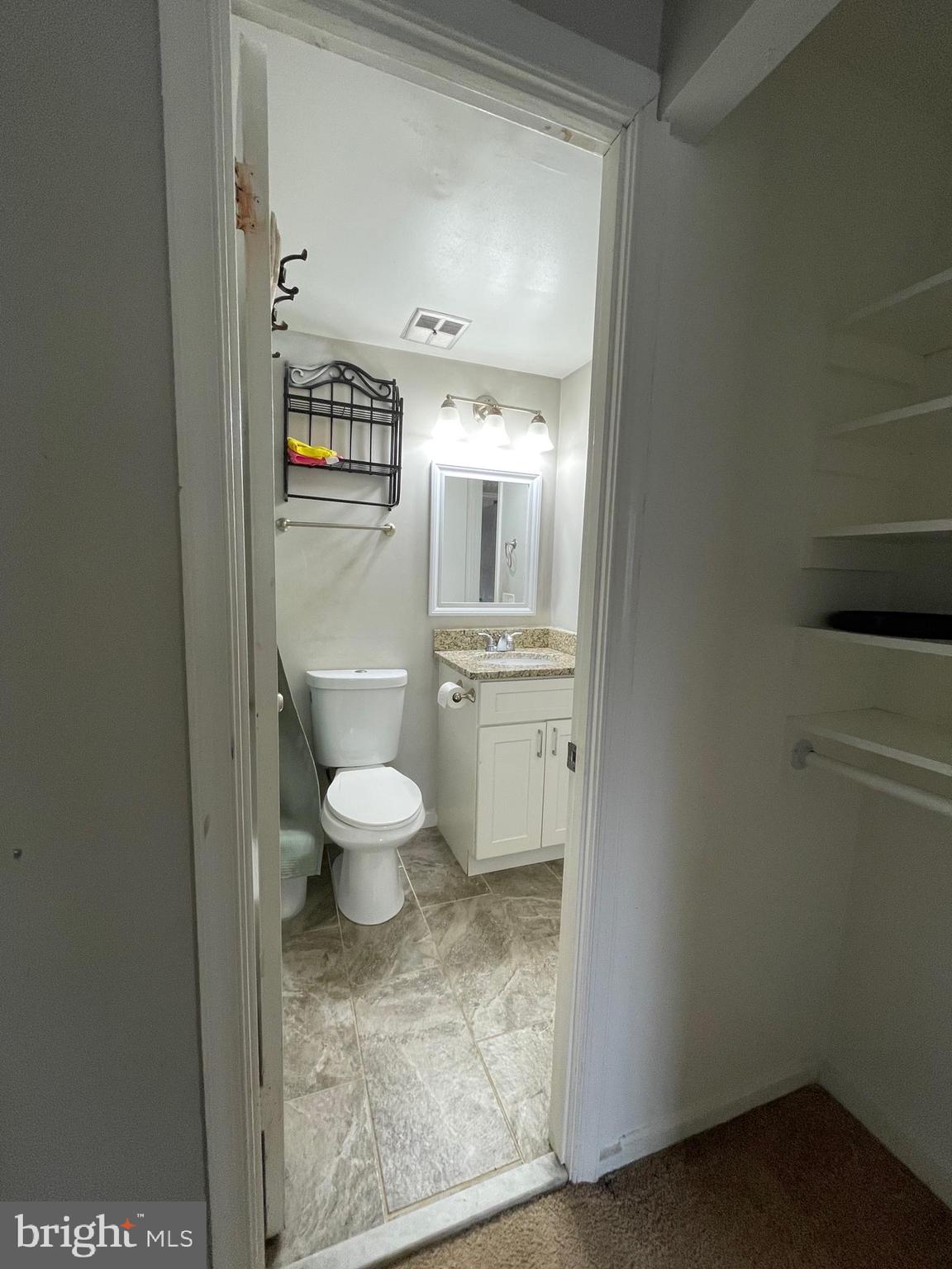 ESSEX PLACE - Residential